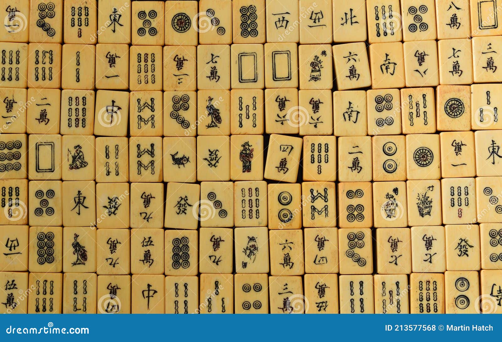 Vintage Bone and bamboo Mahjong or mah-jongg playing tiles in box.  Background Stock Photo - Alamy