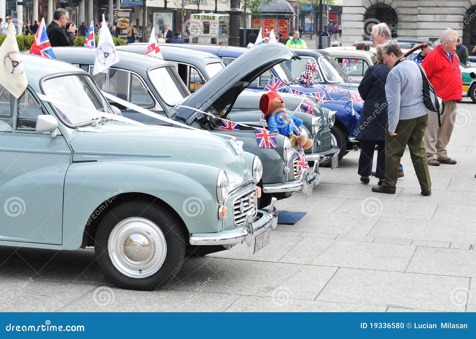 Vintage car sale editorial image. Image of vintage, royal 19336580