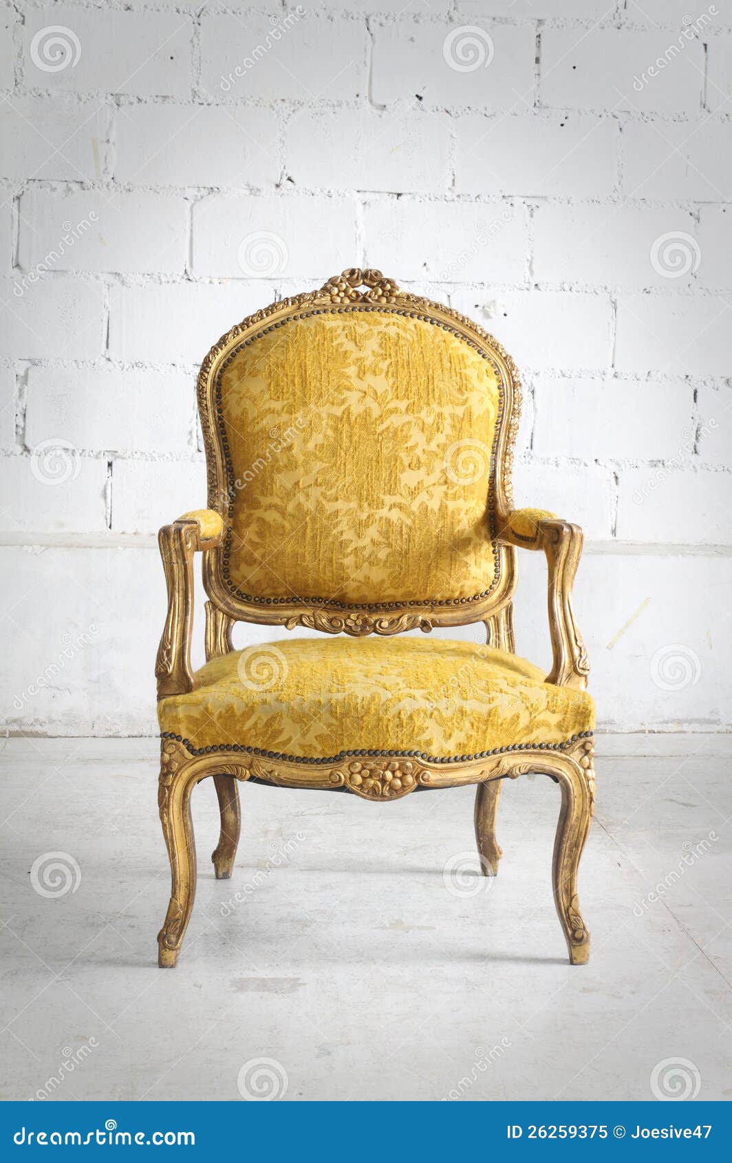 Vintage chair in the room stock image. Image of grunge 26259375