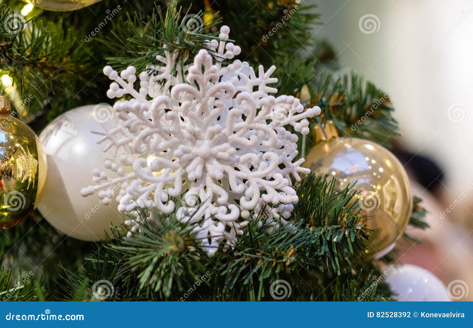 Vintage Christmas Decorations on the Christmas Tree Stock Photo - Image ...