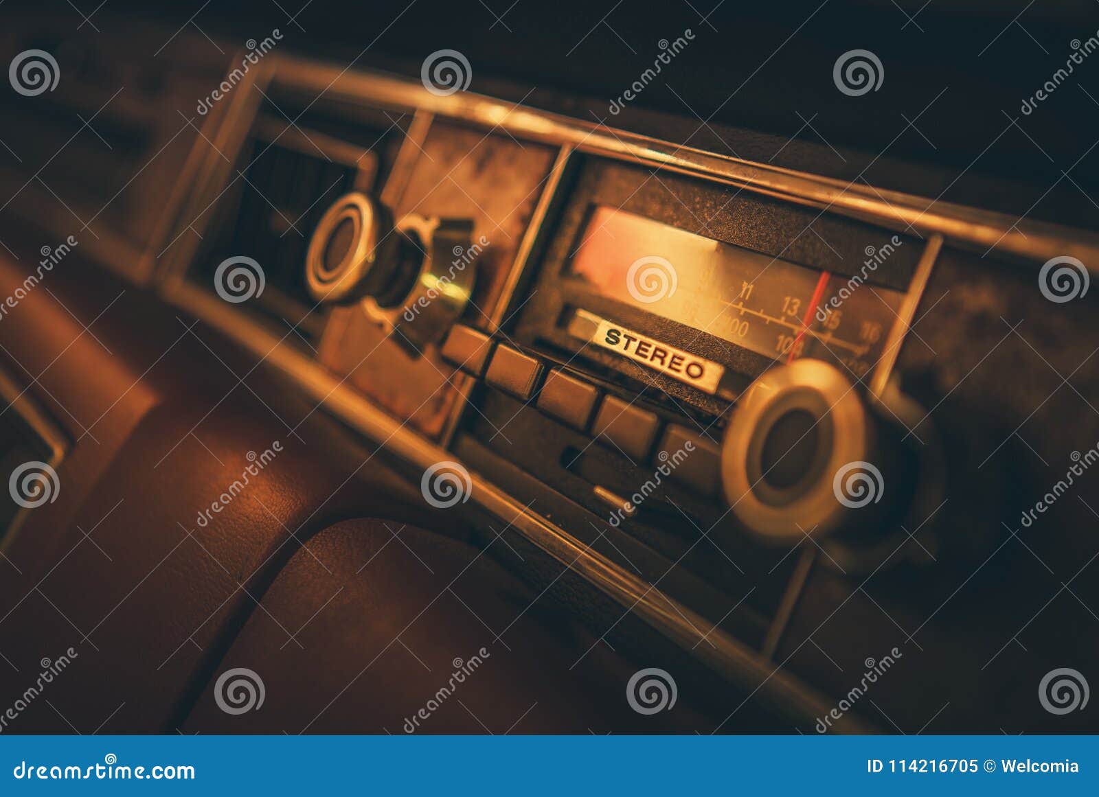 vintage classic car radio