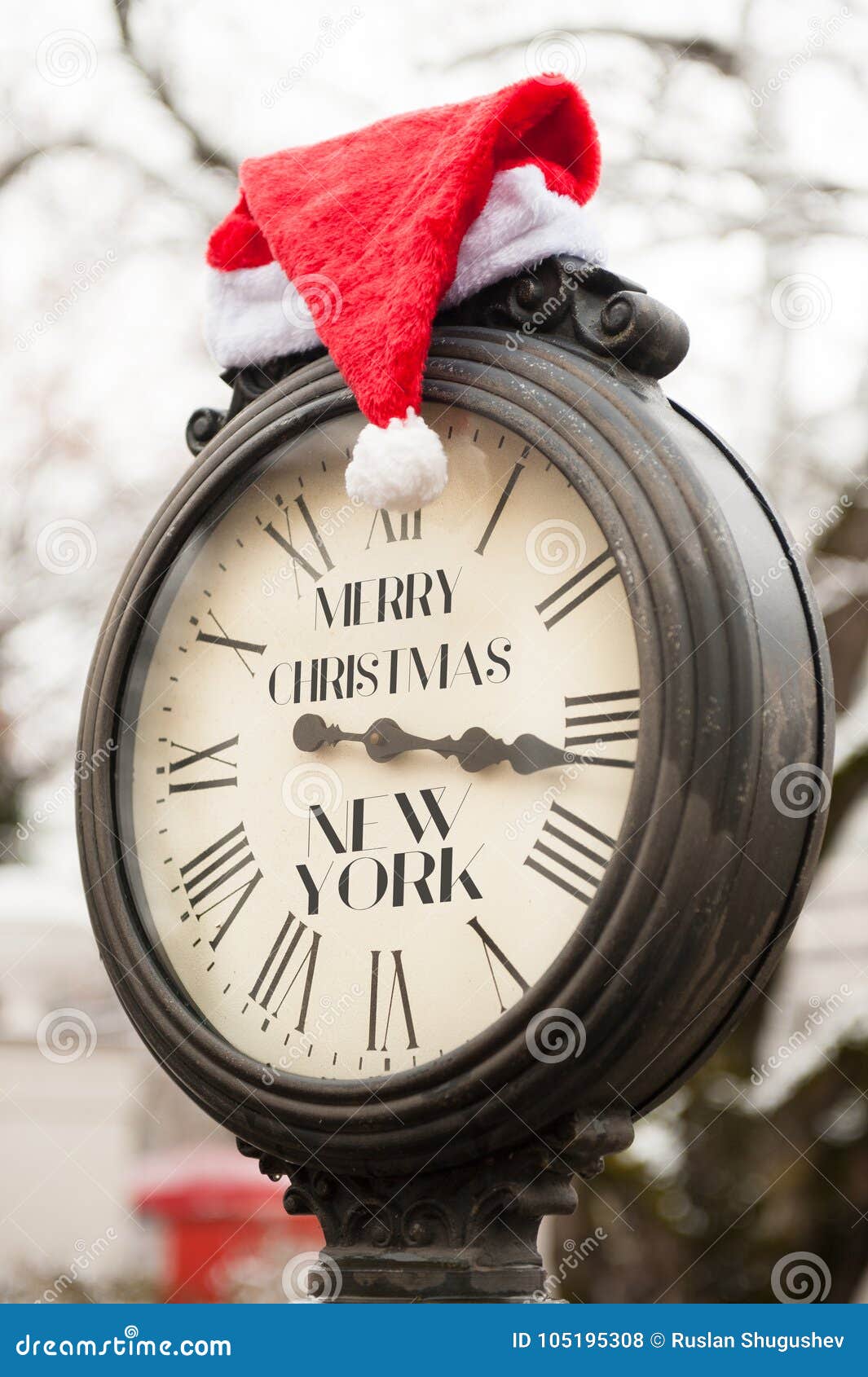 Buon Natale Outdoor Sign.Vintage Clock With Writing Merry Christmas New York And Santa Claus Hat On Them Outdoor In Winter Stock Photo Image Of Park Elements 105195308