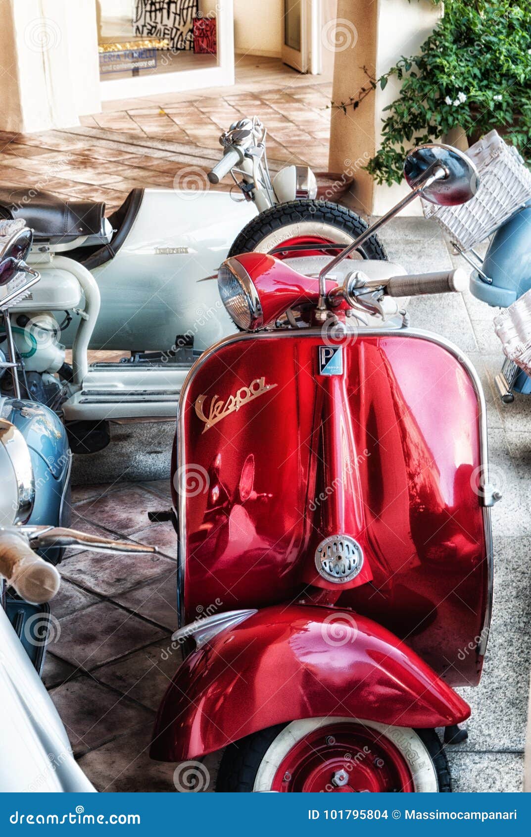 Vintage De Vespa De Piaggio Image stock éditorial Image du italie