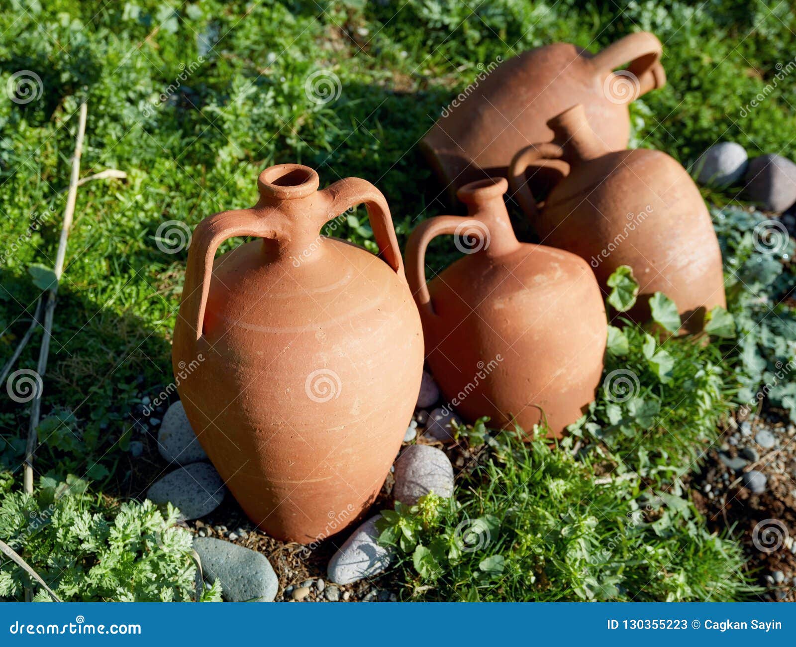 Vintage Earthenware Clay Pots Stock Image - Image of craft, antique:  130355223