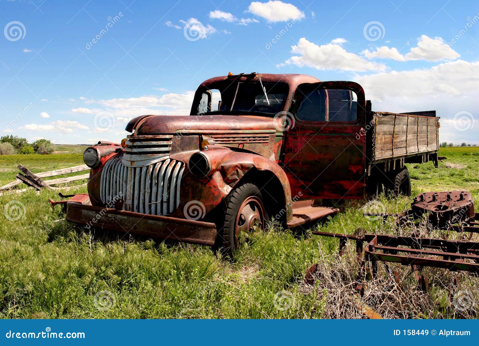Vintage Farm Truck Royalty Free Stock Images  Image: 158449