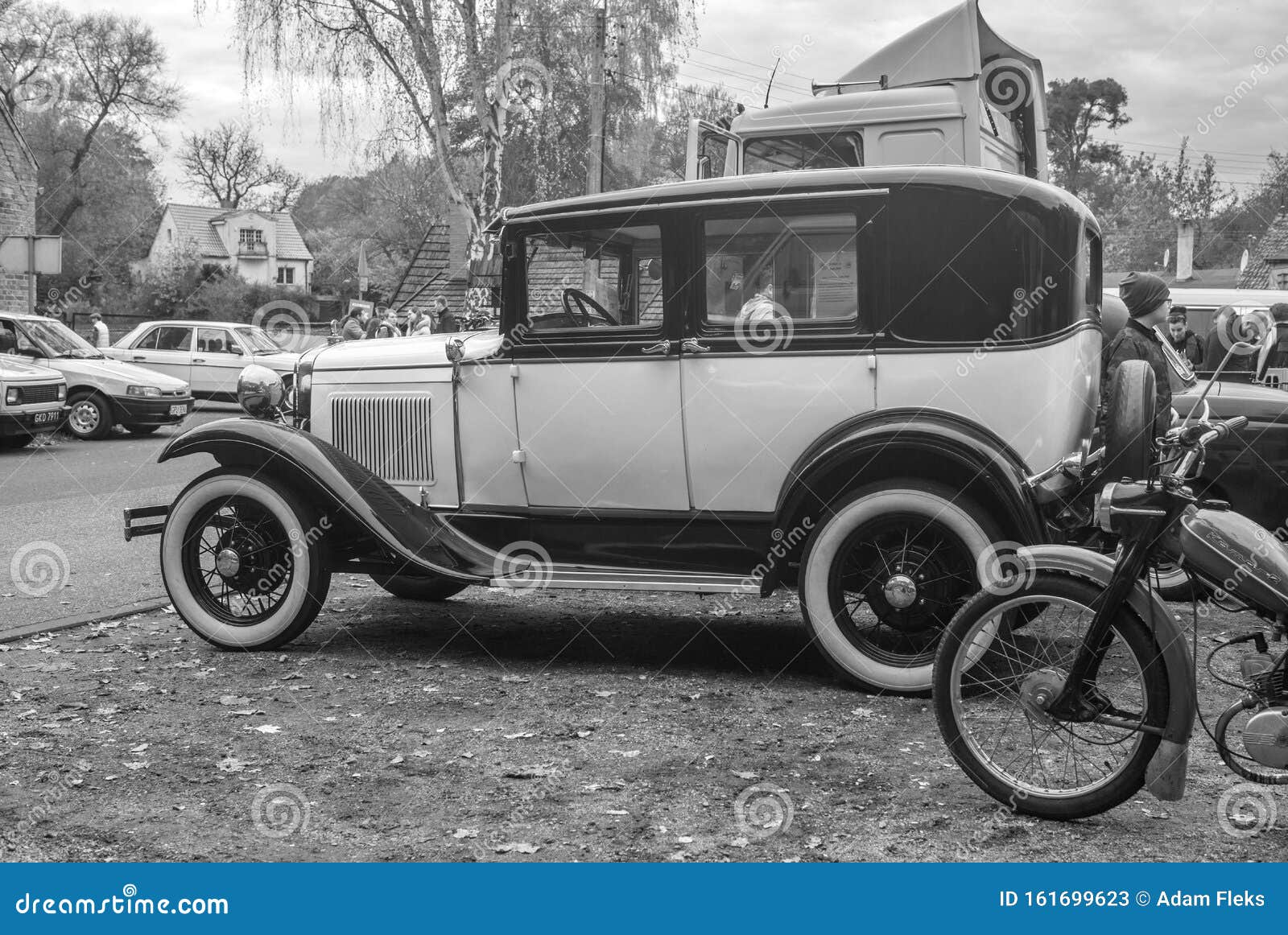 Ford noir et blanc