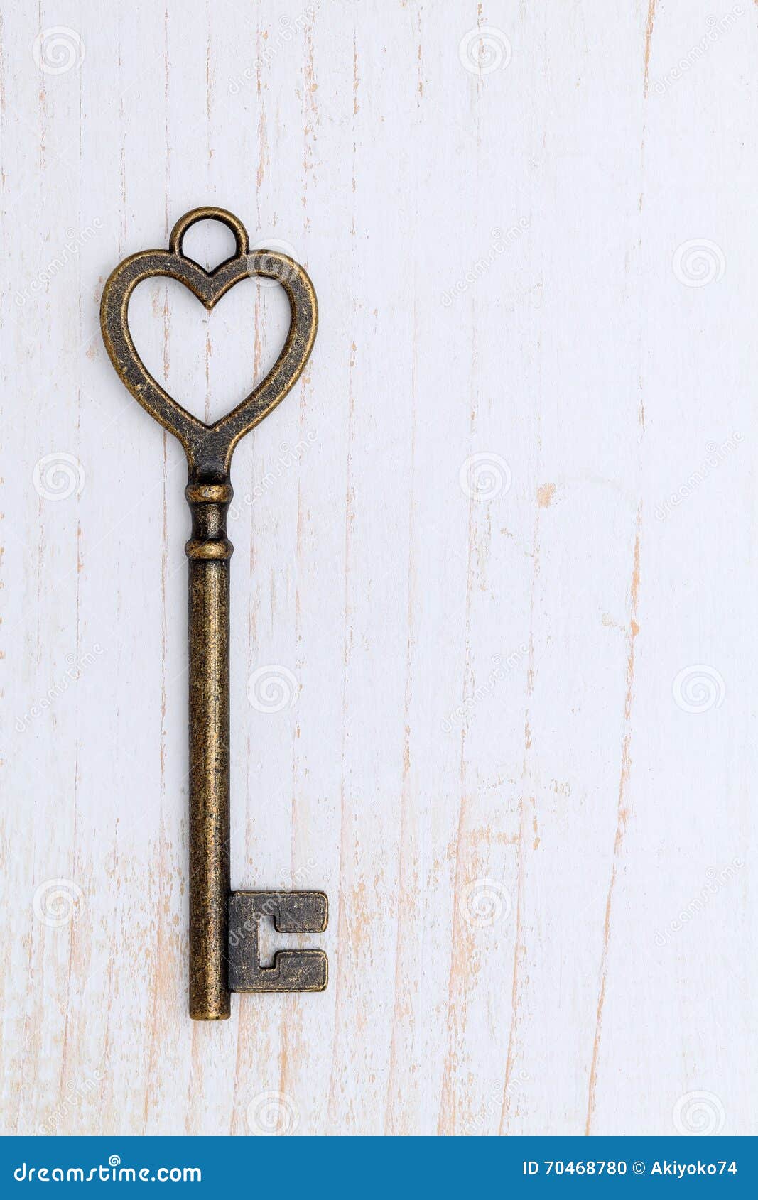 vintage key heart 