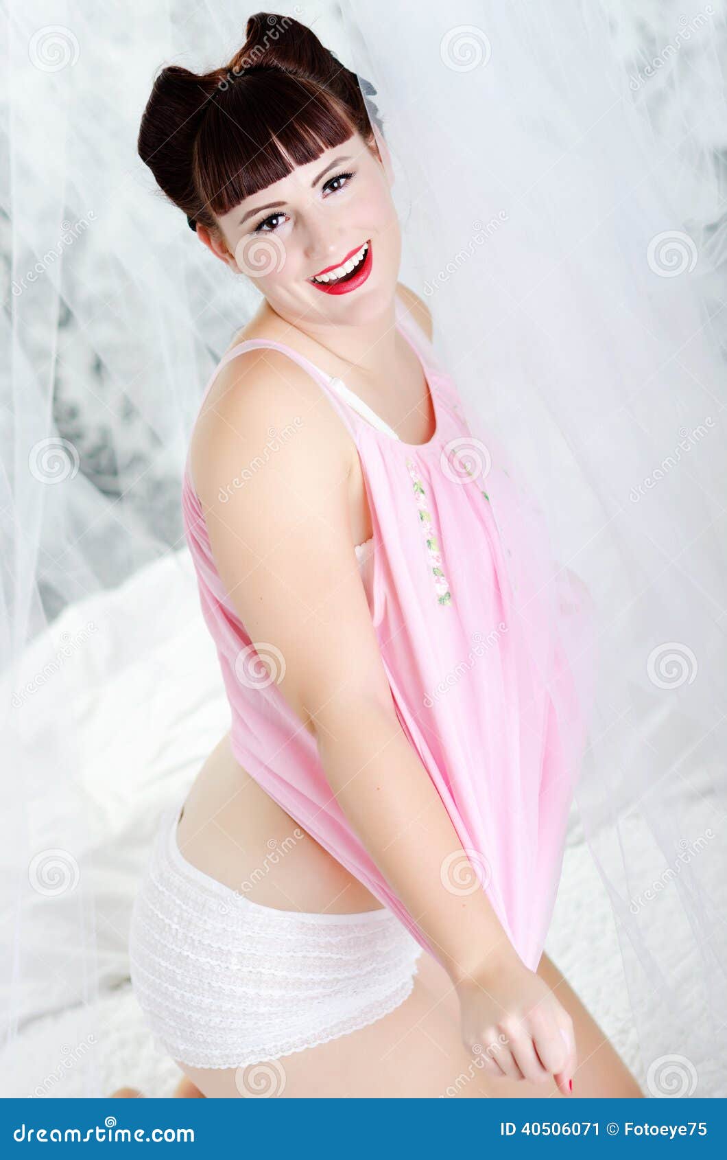 Vintage Lingerie Retro Girl Model Stock Image - Image of portraiture, skin:  40506071