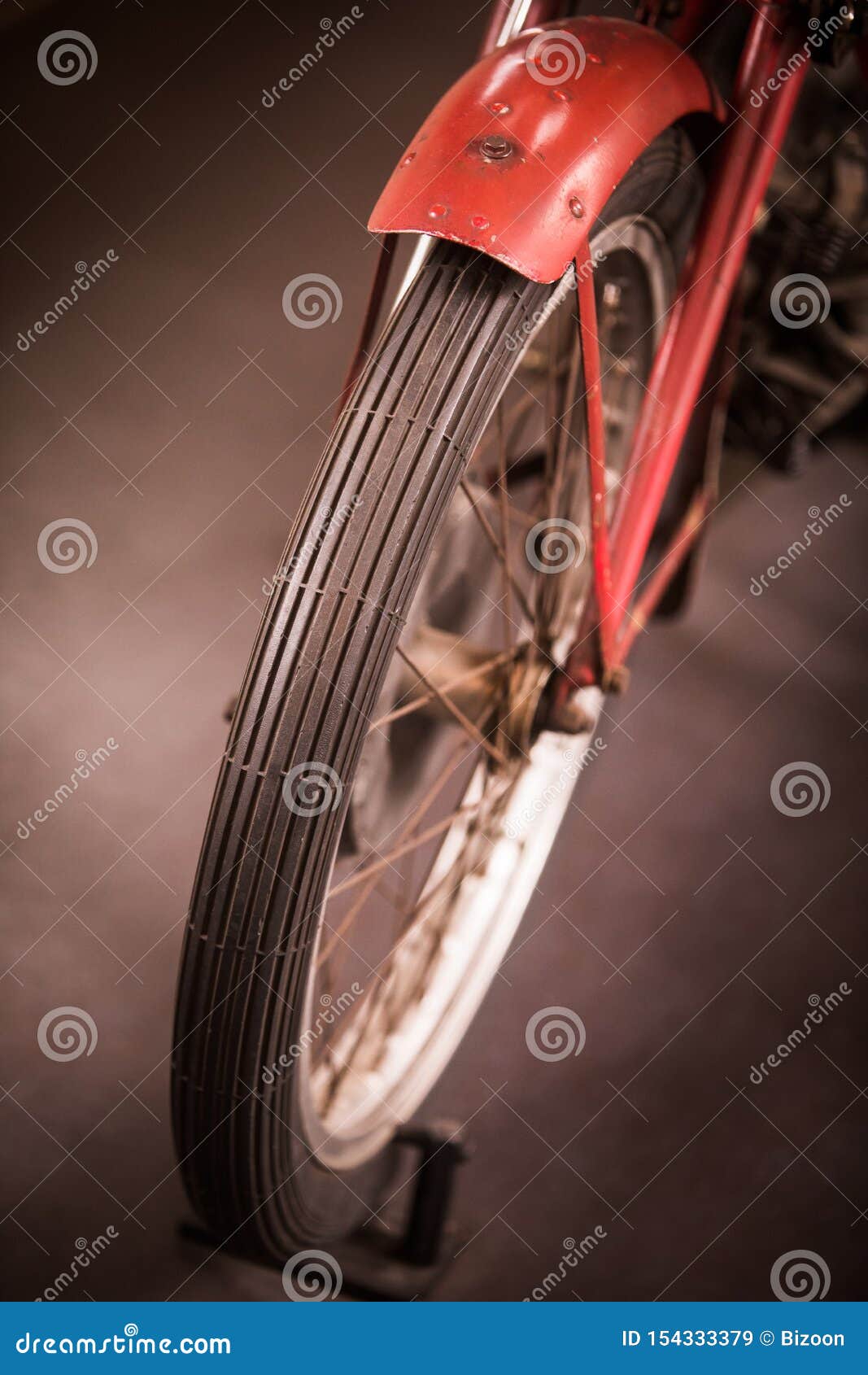 Vintage motorcycle wheel stock image. Image of transport 154333379