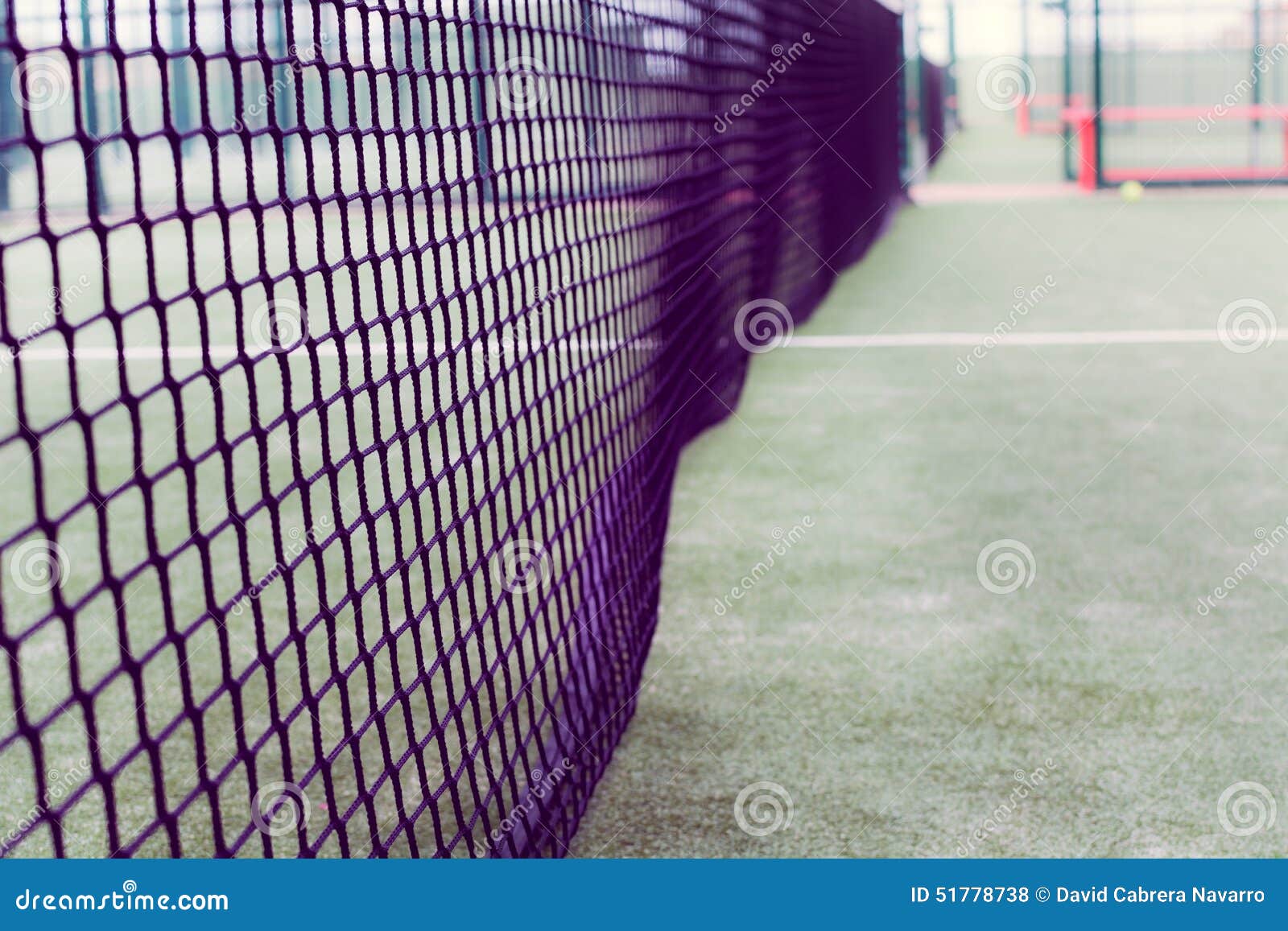 Vintage net de tennis photo stock. Image du ouvert, barrière 51778738