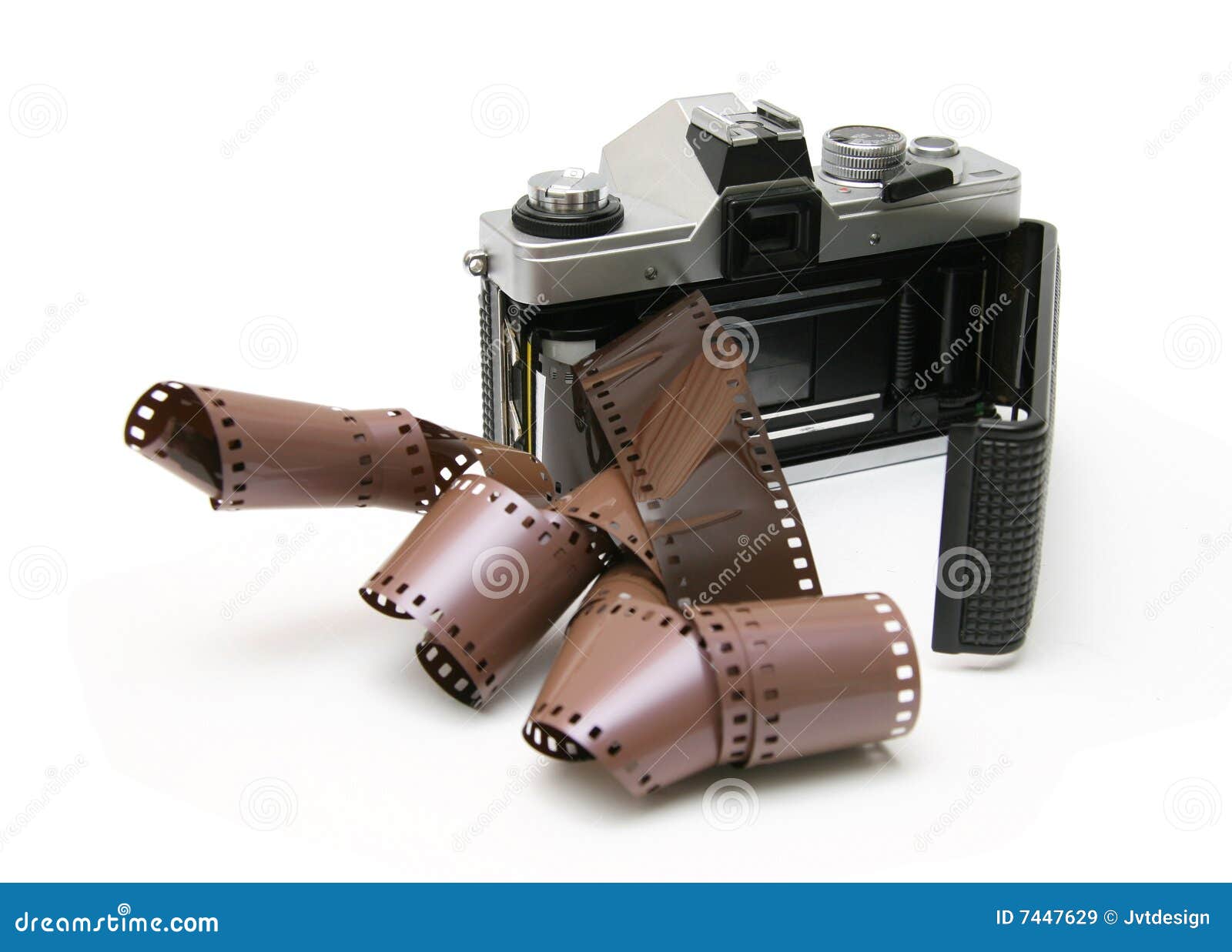 https://thumbs.dreamstime.com/z/vintage-old-film-camera-film-strip-7447629.jpg