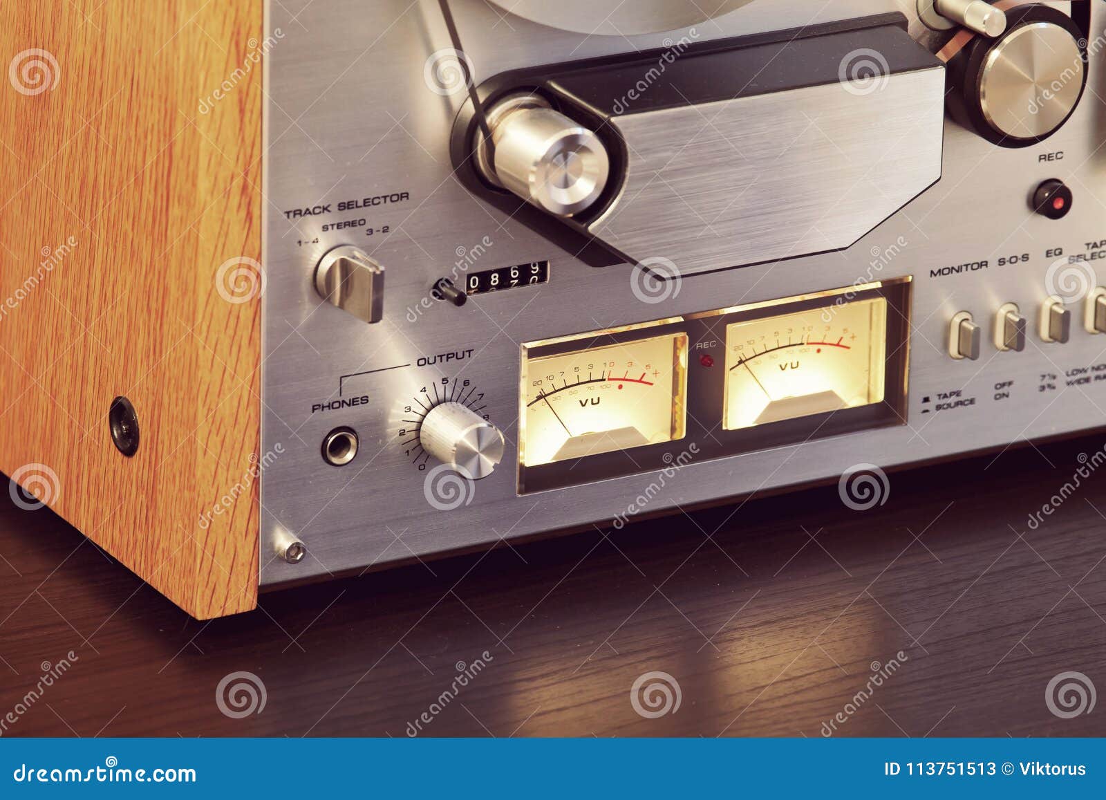 Vintage Open Reel-to-Reel Tape Deck Stereo Recorder VU Meters Stock Image -  Image of vintage, tape: 113751513