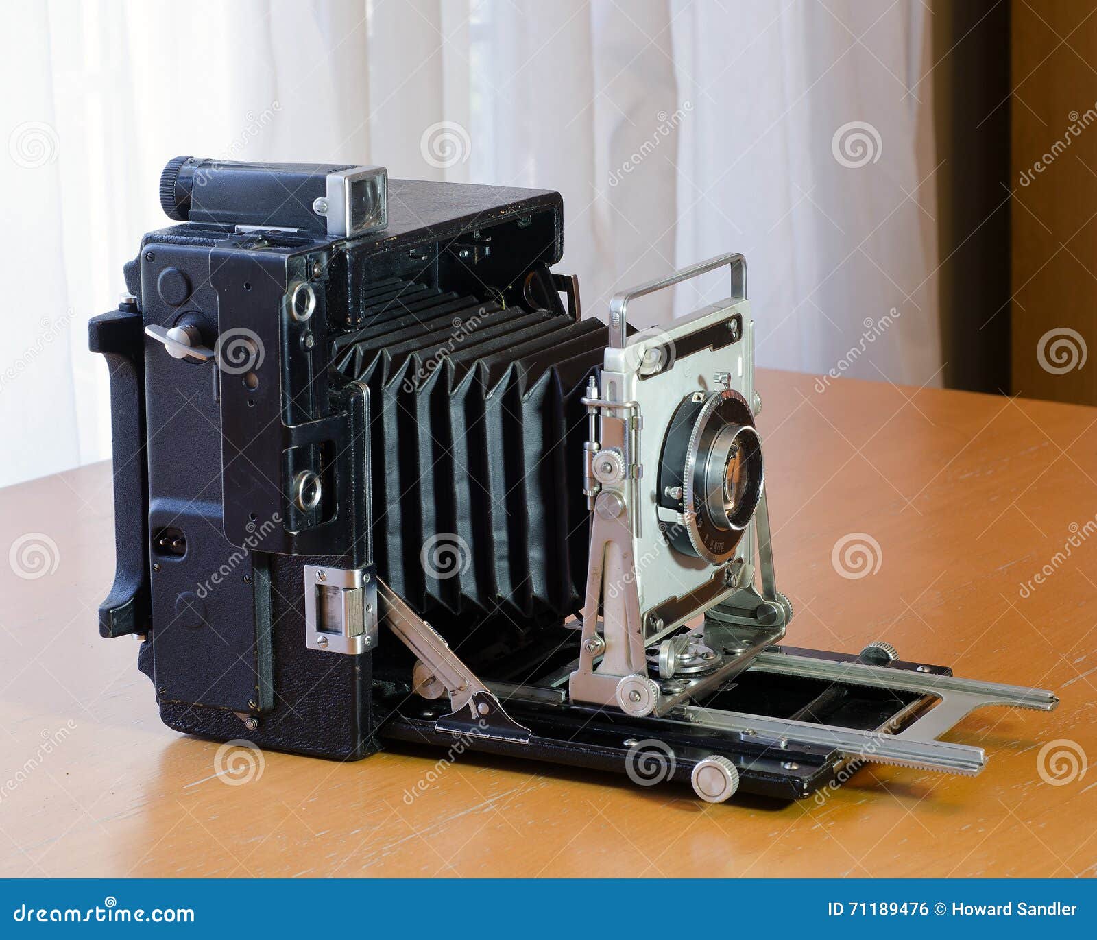 Vintage Press Camera Side View Stock Photo Image of rails, vintage 71189476