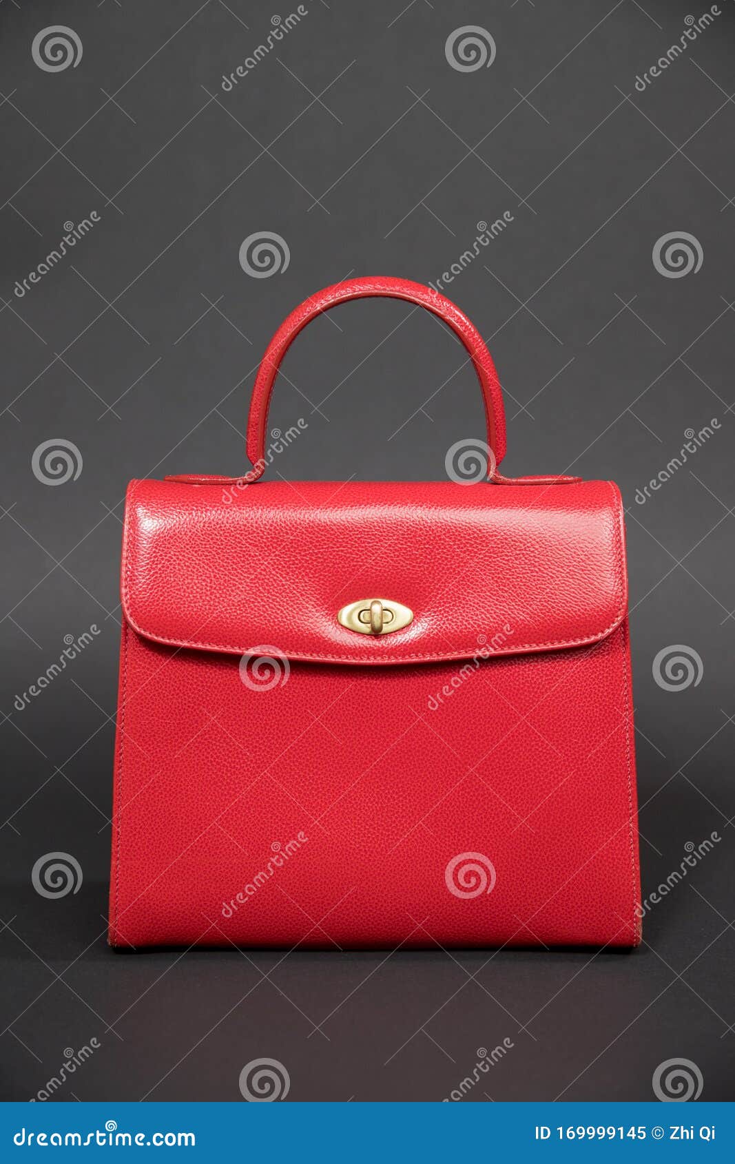 Vintage Red Women`s Handbag Stock Image - Image of glamour, accessory ...