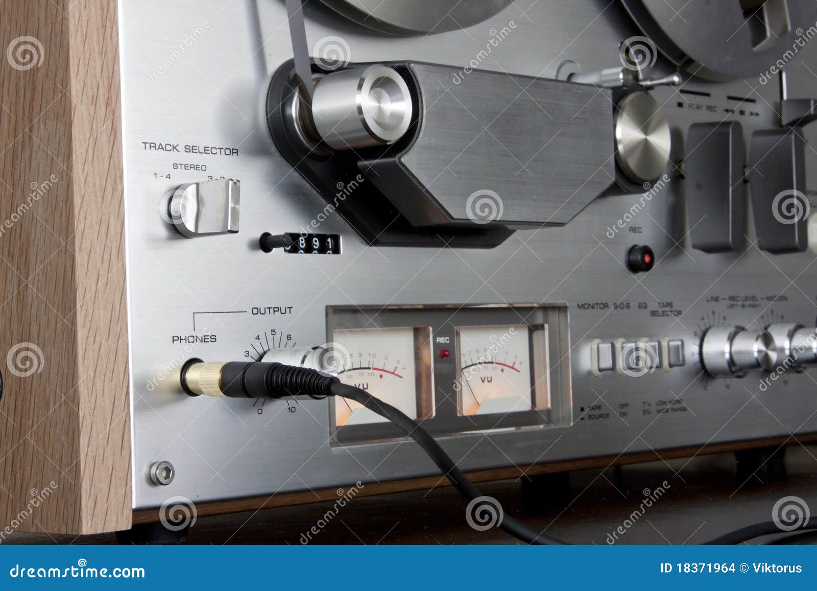 Vintage Reel-to-Reel Stereo Tape Deck Recorder Stock Photo - Image