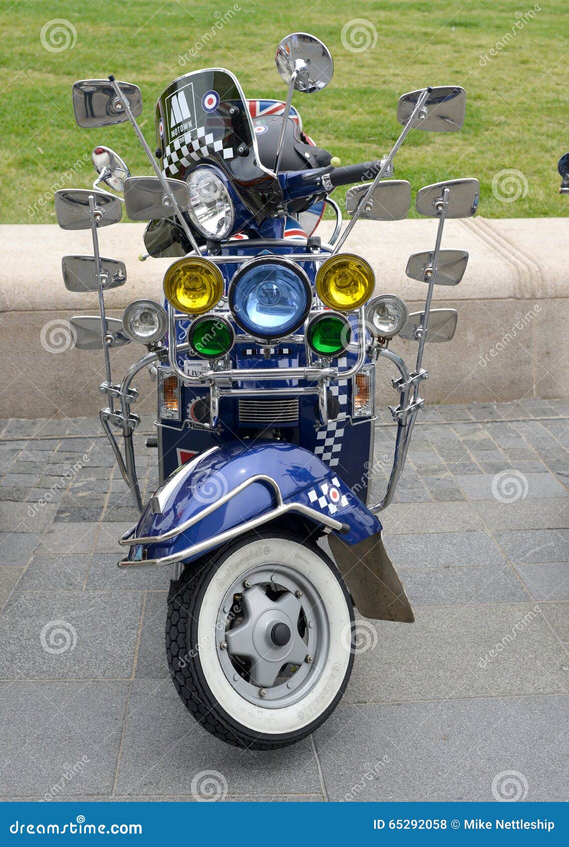 1,600+ Lambretta Stock Photos, Pictures & Royalty-Free Images