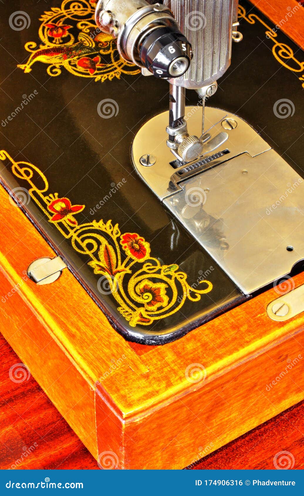 Vintage sewing machine stock photo. Image of manufacturing 174906316