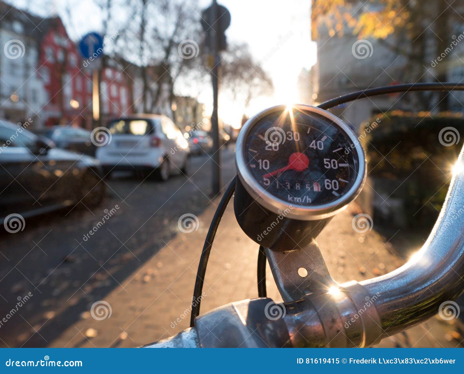 retro analog bicycle speedometer