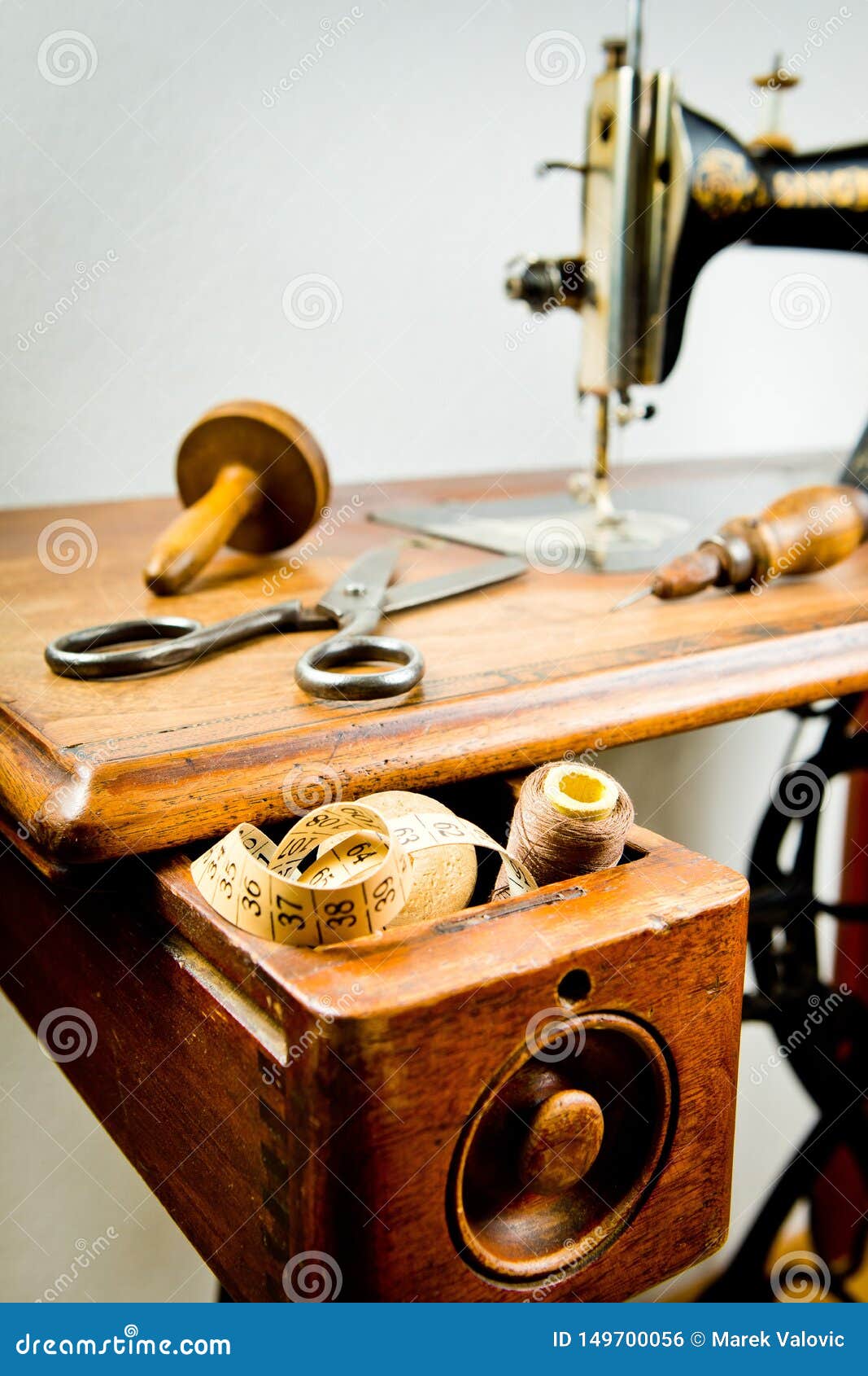 Old Sewing Accessories and Tools Stock Photo - Image of fashion, industry:  194582932