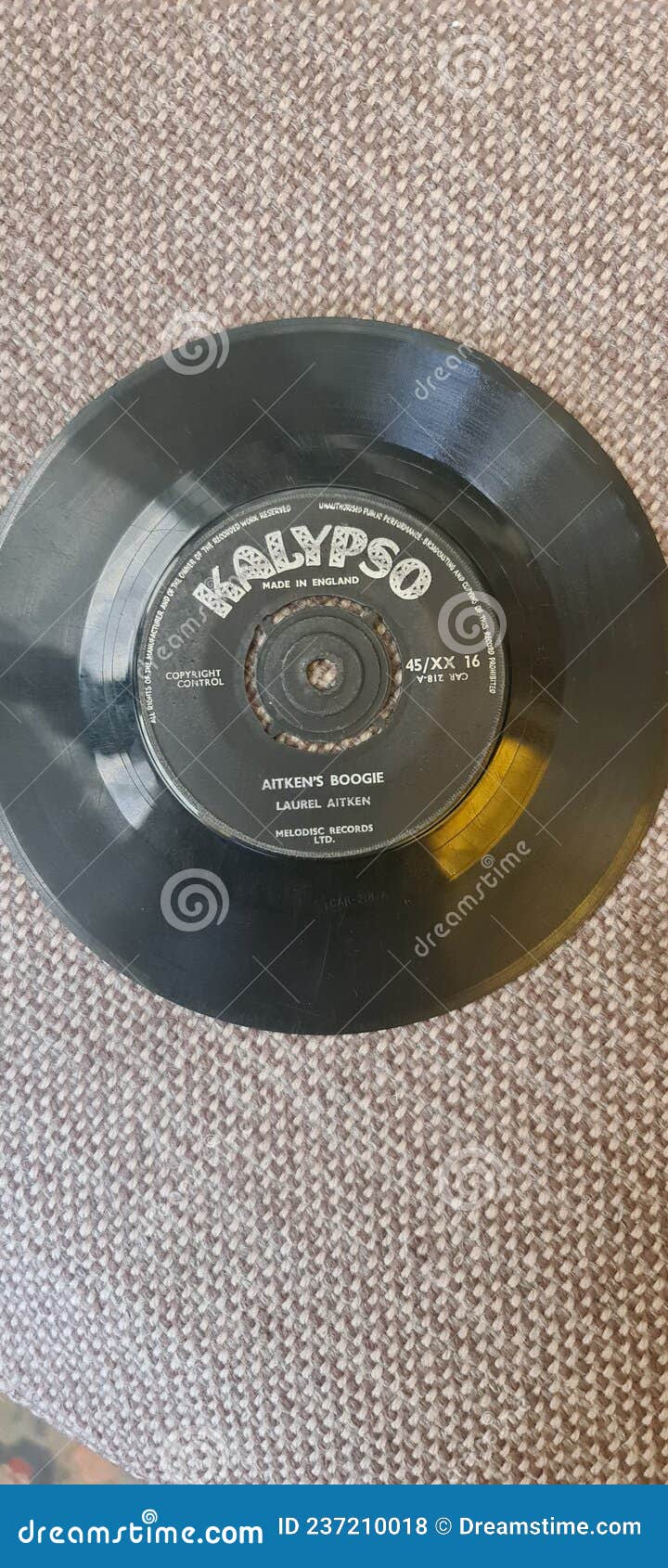 Vintage Vinyl Records editorial stock photo. Image of reggae 237210018