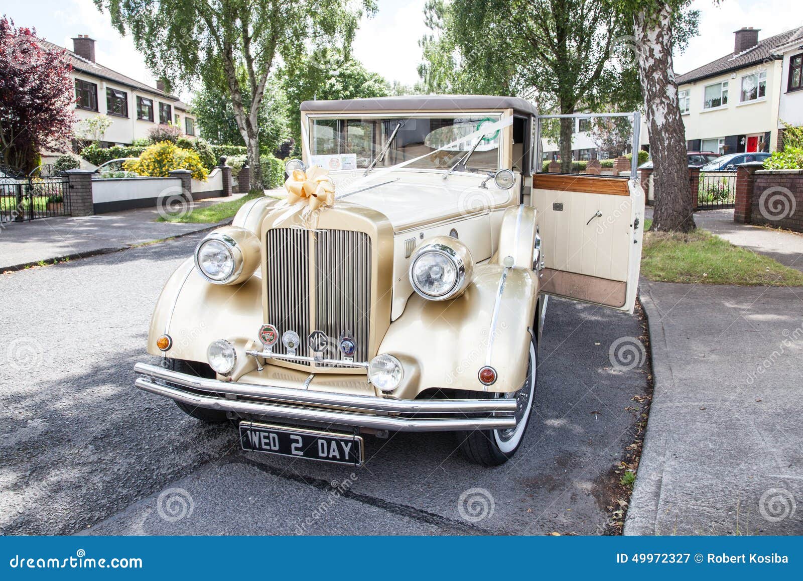 Vintage wedding car editorial photography. Image of design 49972327