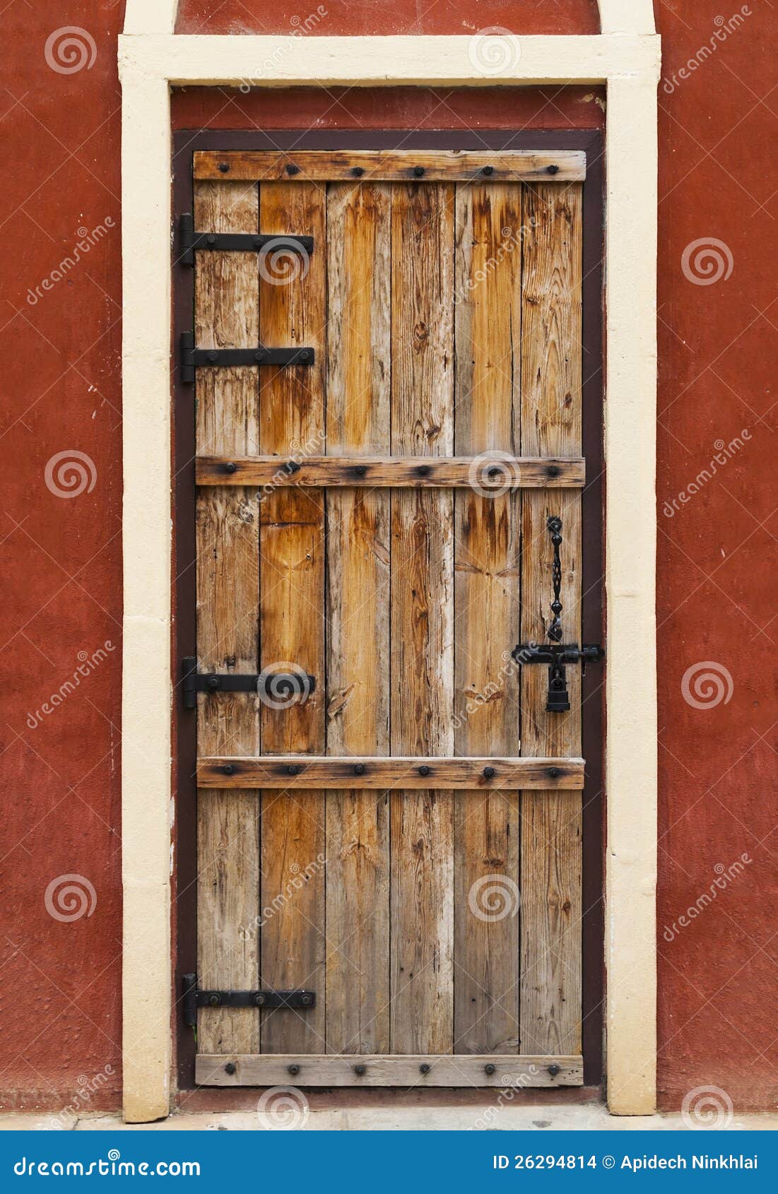 wood antique door Images Door Wood Image: Stock Vintage 26294814 wood antique door Images Door Wood Image: Stock Vintage 26294814