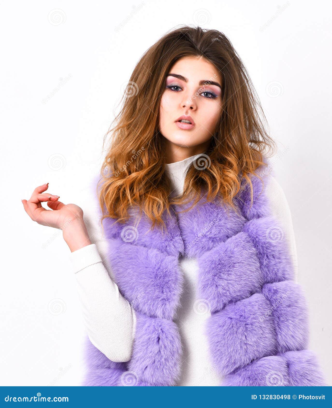 How To Wear a Winter White Outfit - Lady in VioletLady in Violet