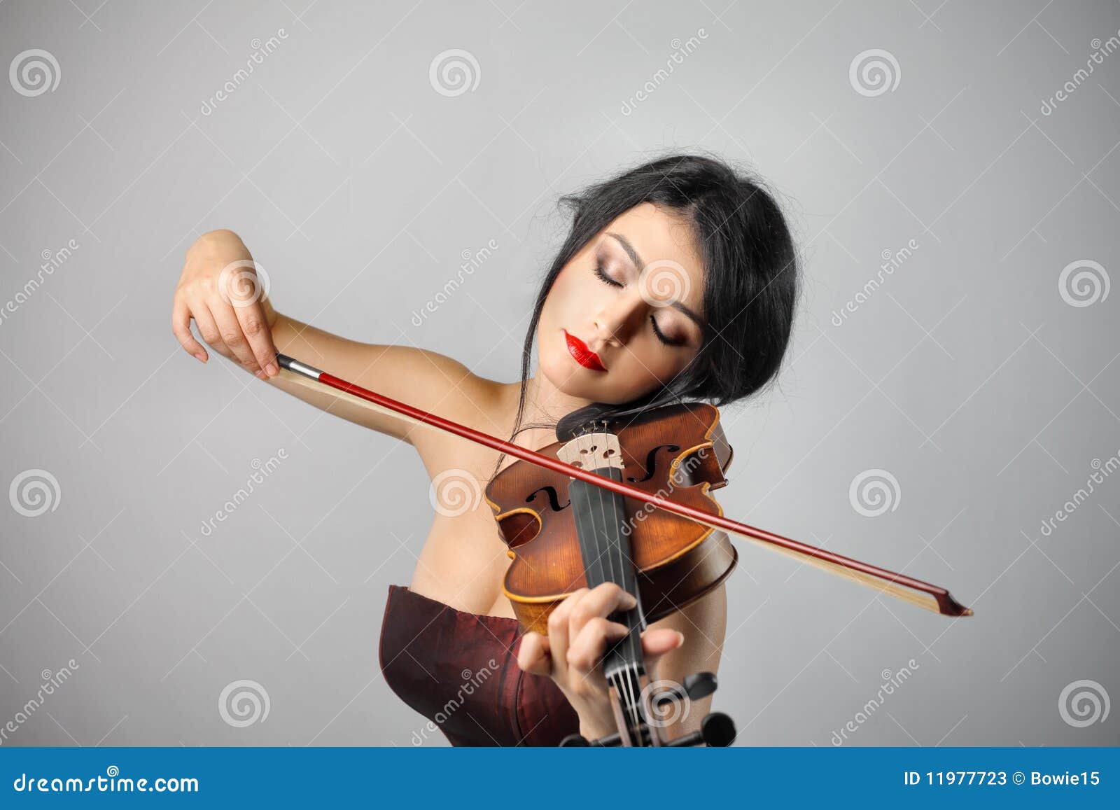 Violinist stock image. Image of play, beauty, music, sound - 11977723, image size:1600x1157