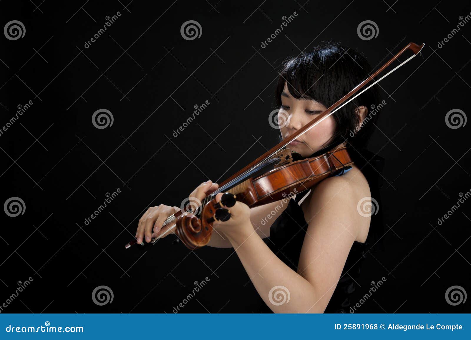 Violonist stock photo. Image of soloist, asian, violinist 25891968