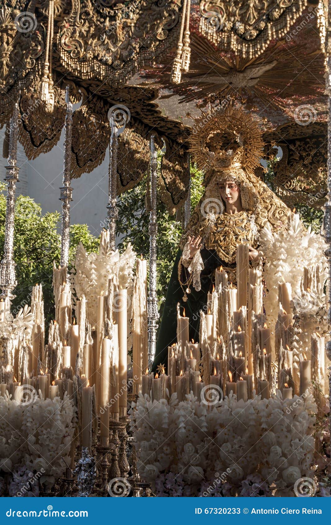 virgen del rocio holy week in seville