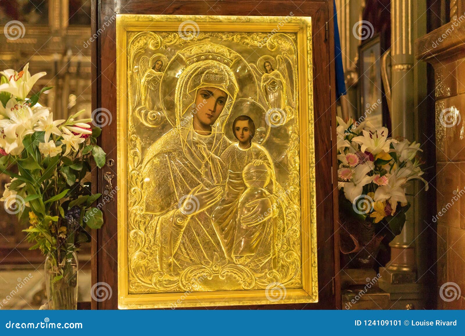 Virgen Santa Dentro De La Iglesia Ortodoxa Foto editorial - Imagen de  santo, transilvania: 124109101