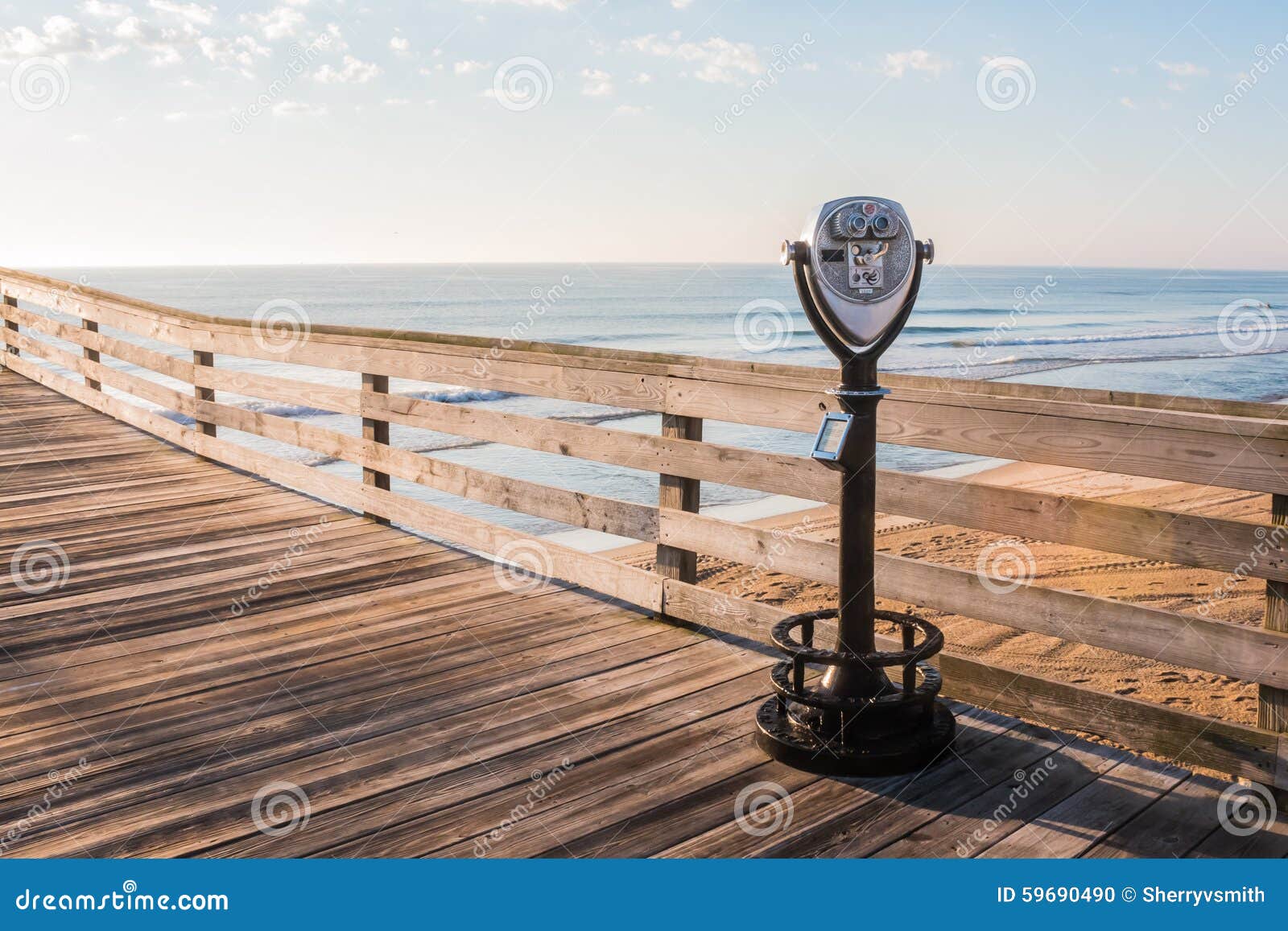 virginia beach coin-operated sightseeing binoculars