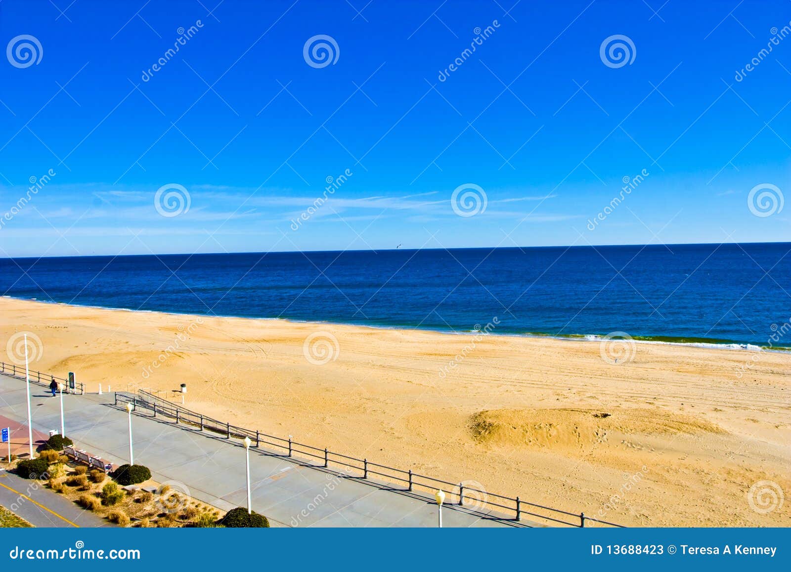 Virginia Beach Sunrise stock image. Image of colour, front 13688423