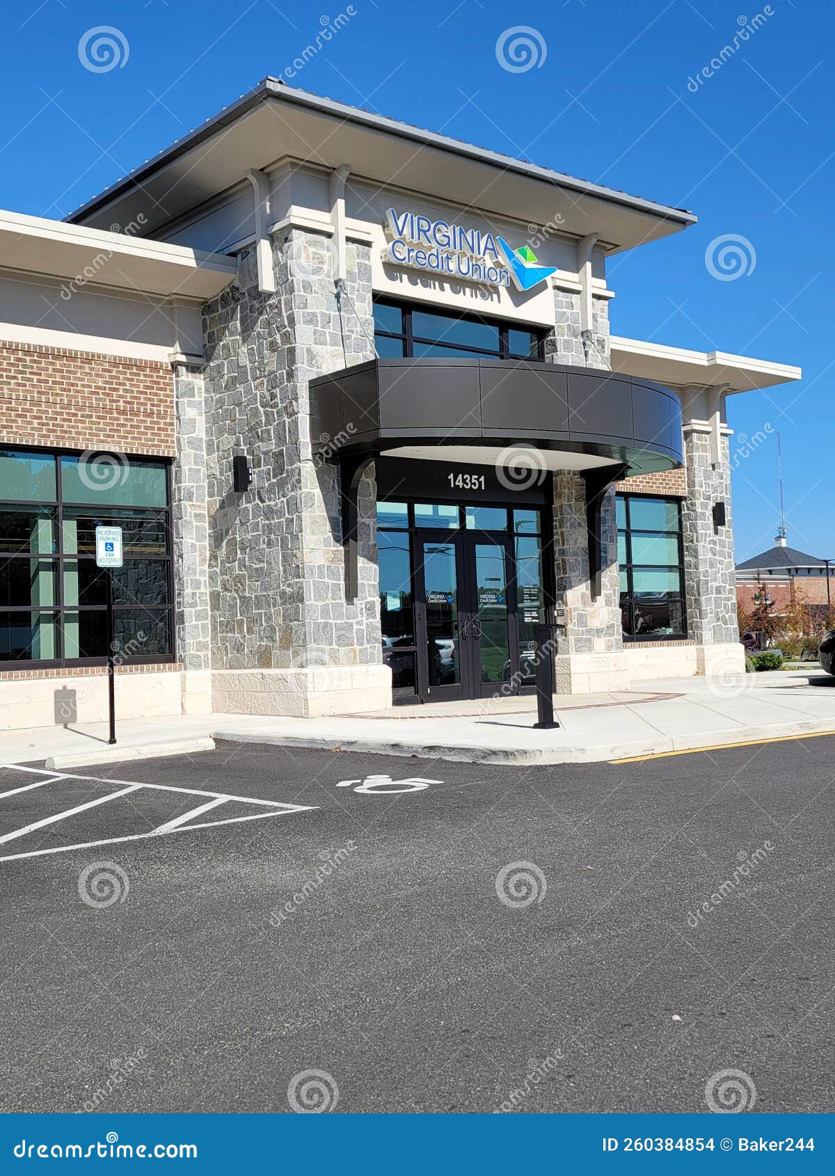 Virginia Credit Union New Construction Store Front Editorial Stock