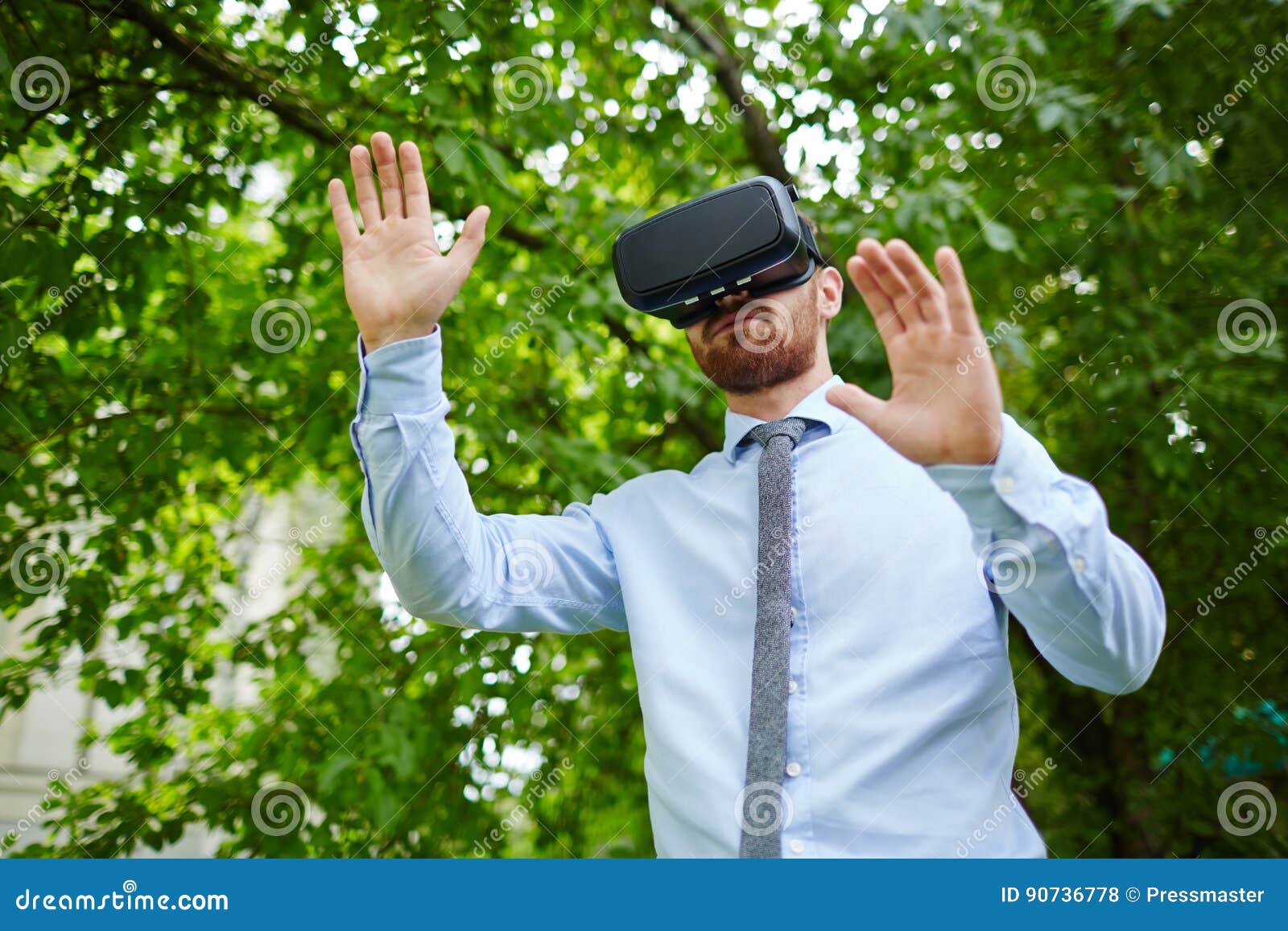 svært af Hej Virtual Reality in Nature stock photo. Image of immersive - 90736778