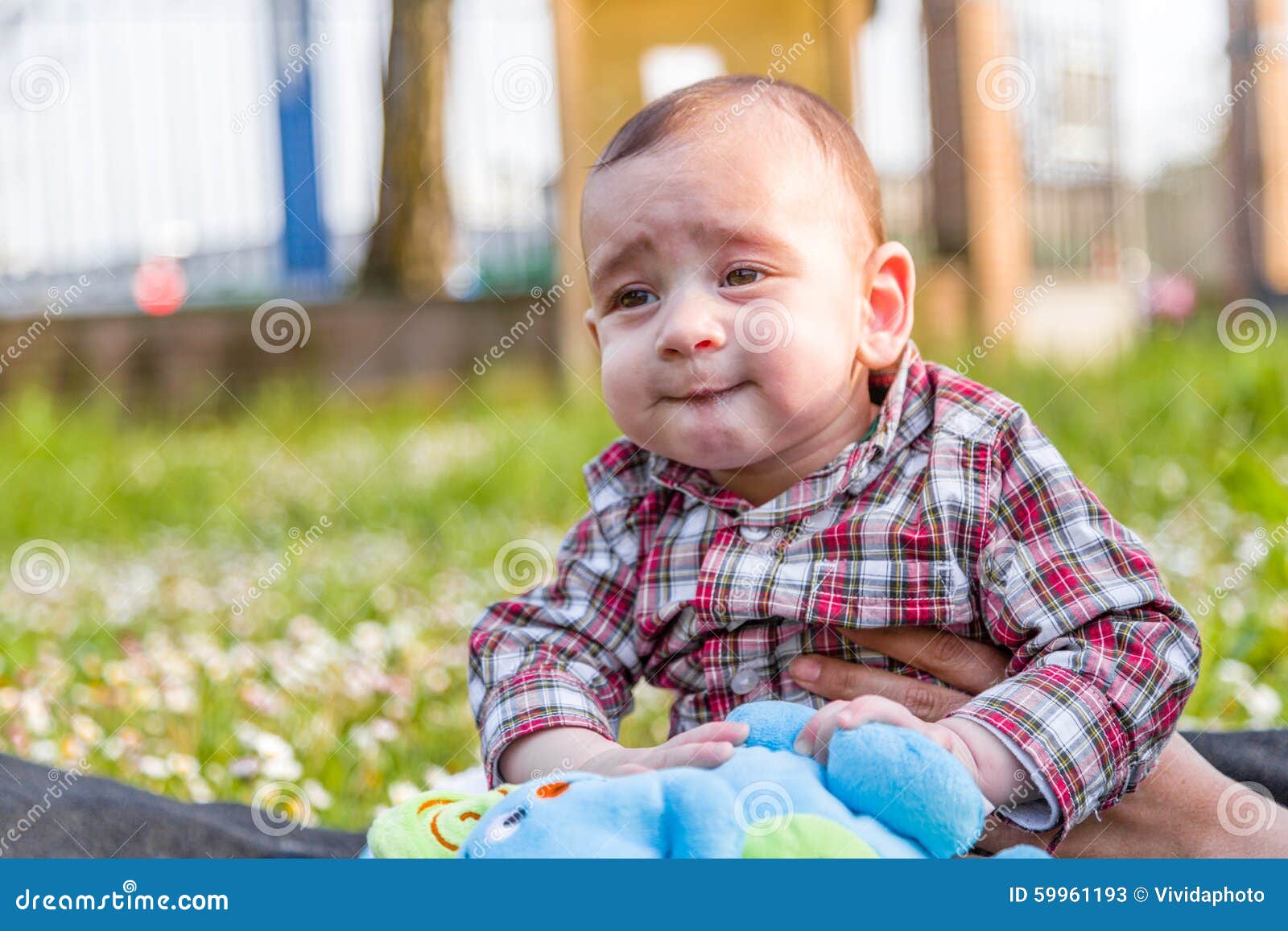 Visage Drole Des 6 Mois Mignons De Bebe Image Stock Image Du Beige Drole