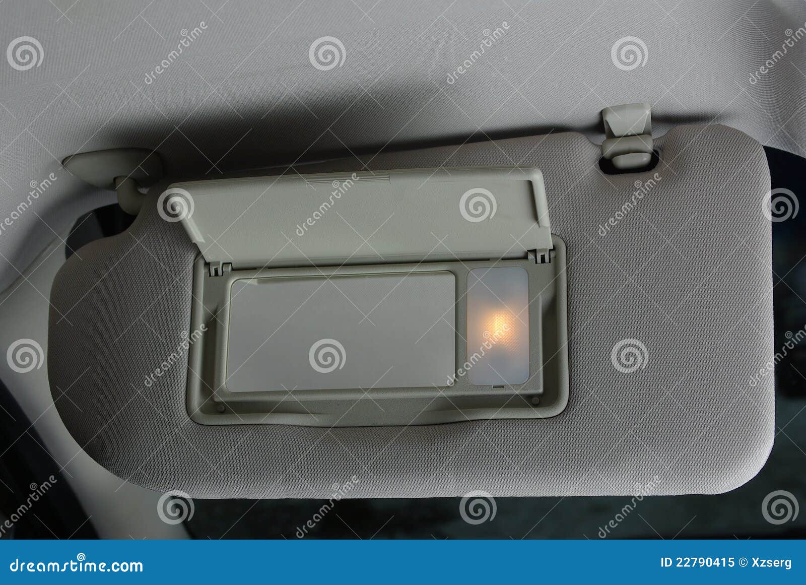 Visera de Sun en un coche imagen de archivo. Imagen de coche 22790415