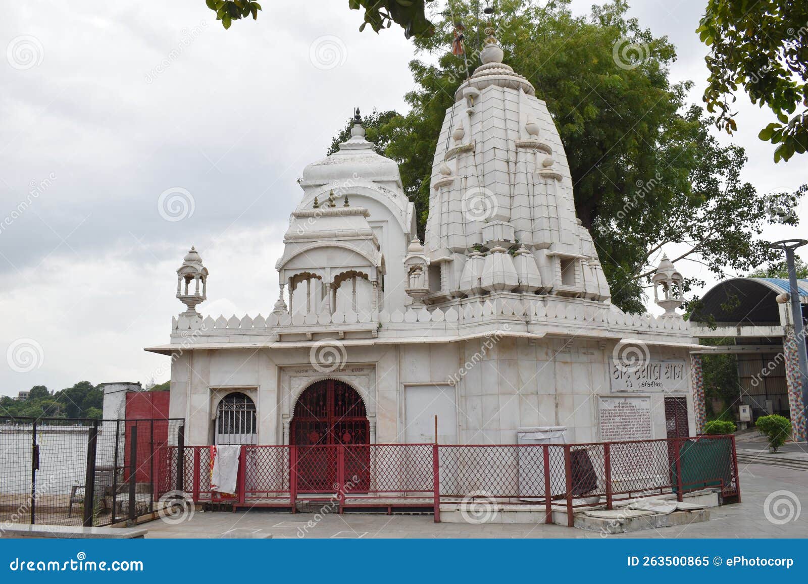 vishvanath mahadev temple, faÃÂ§ade, horizontal image, near kankaria lake ahmedabad, gujarat, india