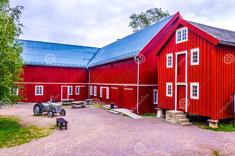 Visie Op Een Traditionele Boerderij in Het Noorse Folkmuseum in Oslo Noorwegen Redactionele