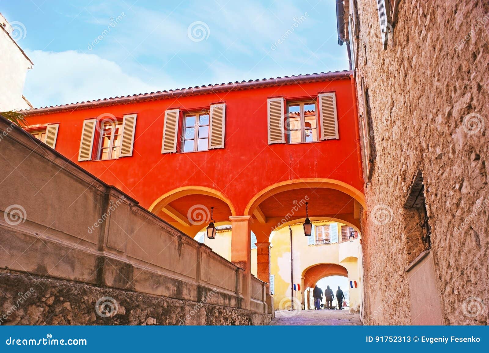 visit the old citadel of villefranche