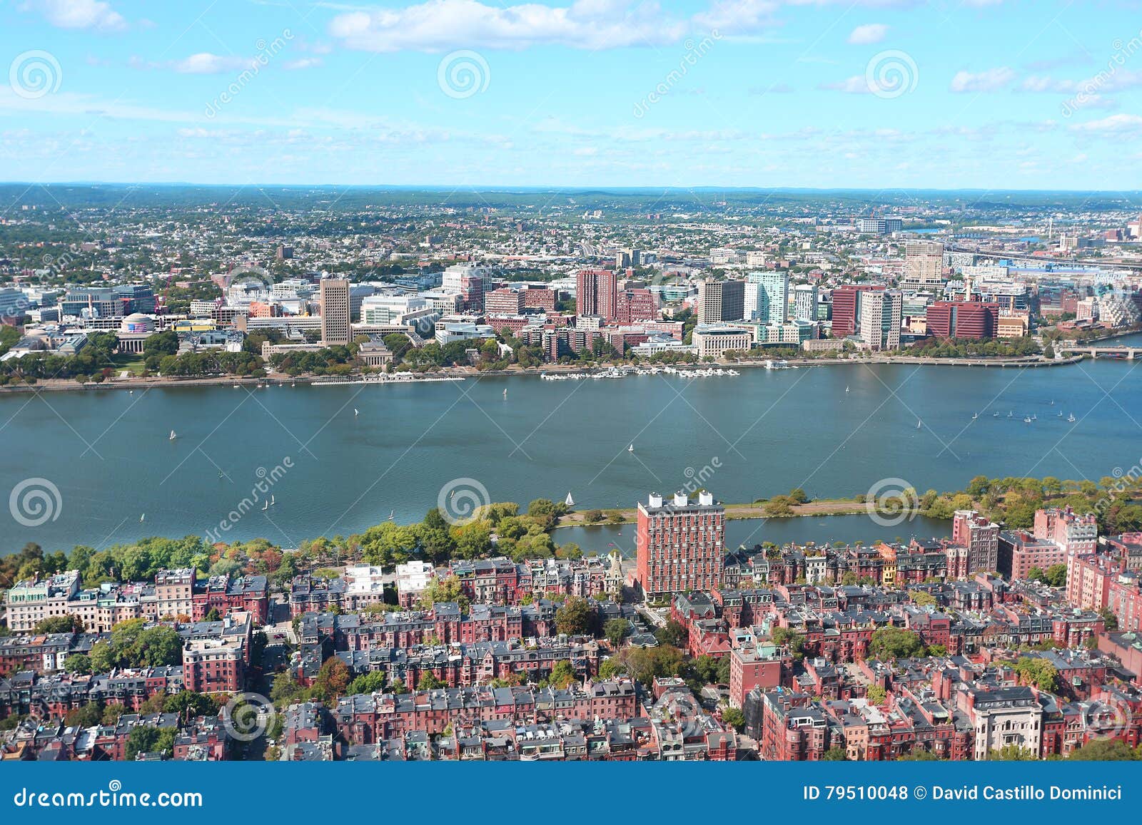 vista aérea panorâmica do distrito financeiro de boston, centro histórico, beacon  hill e charles river 6923973 Foto de stock no Vecteezy