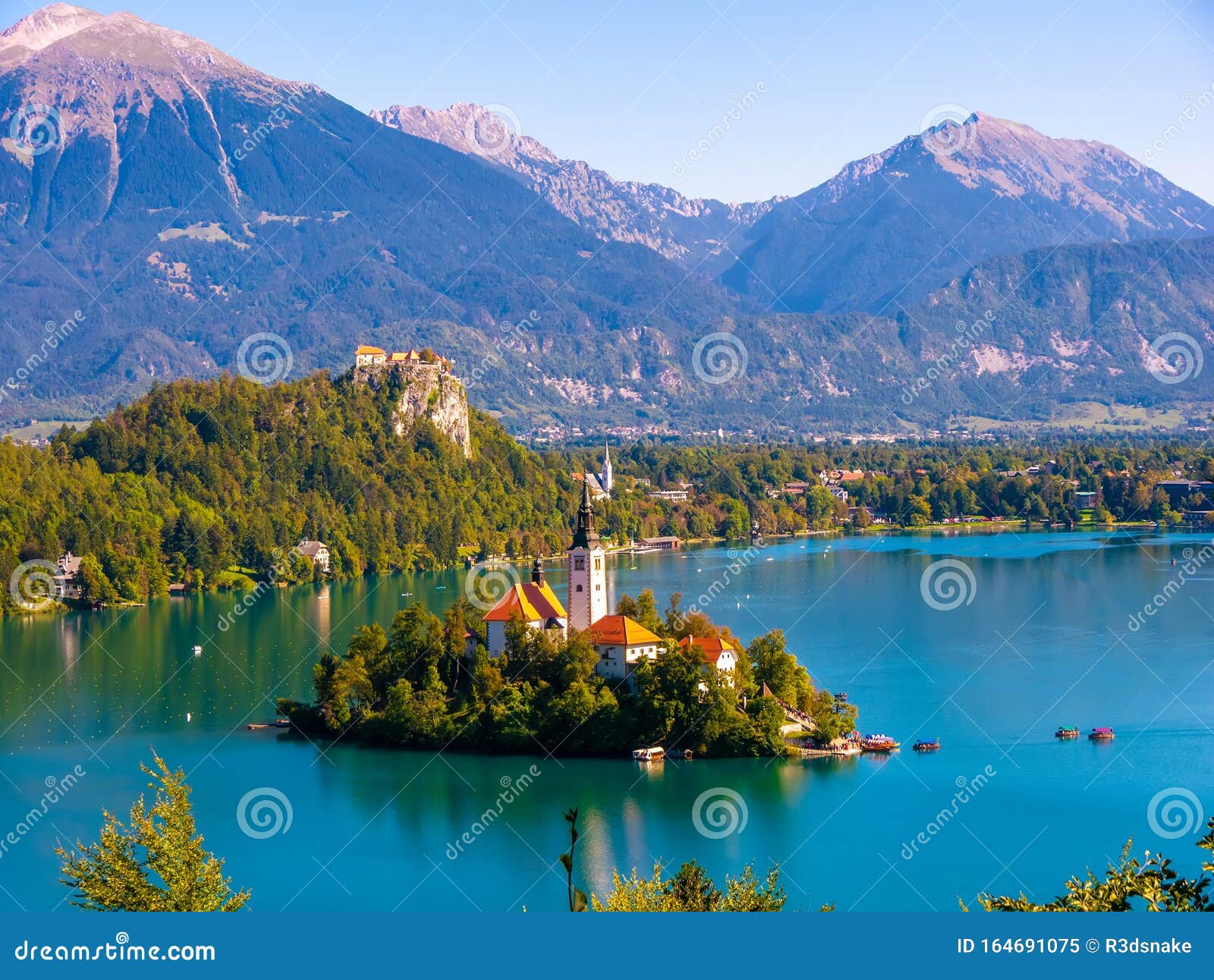 Vista Aérea De La Iglesia De Peregrinación De La Asunción De María En El Lago Bled Imagen de archivo - Imagen de europa, eslovenia: 164691075 Vista Aérea De La Iglesia De Peregrinación De La Asunción De María En El Lago Bled Imagen de archivo - Imagen de europa, eslovenia: 164691075