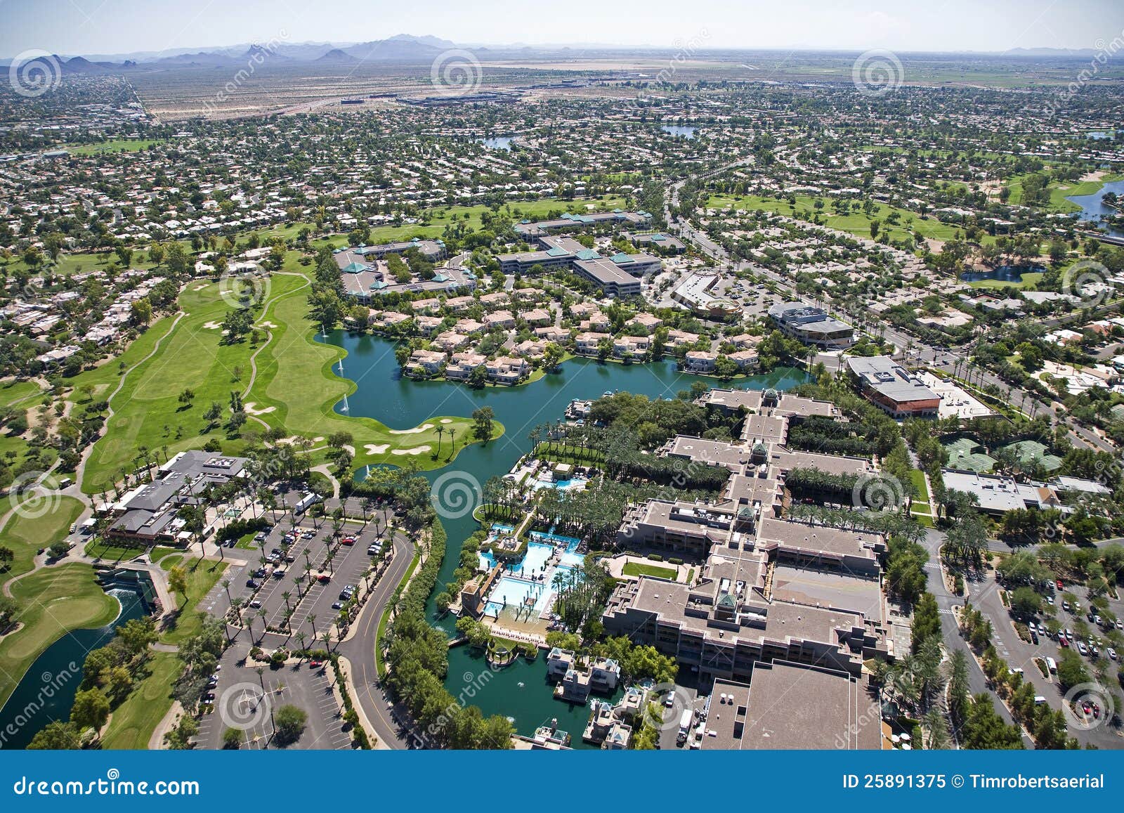 Vista aérea de Scottsdale imagen de archivo. Imagen de arizona 25891375