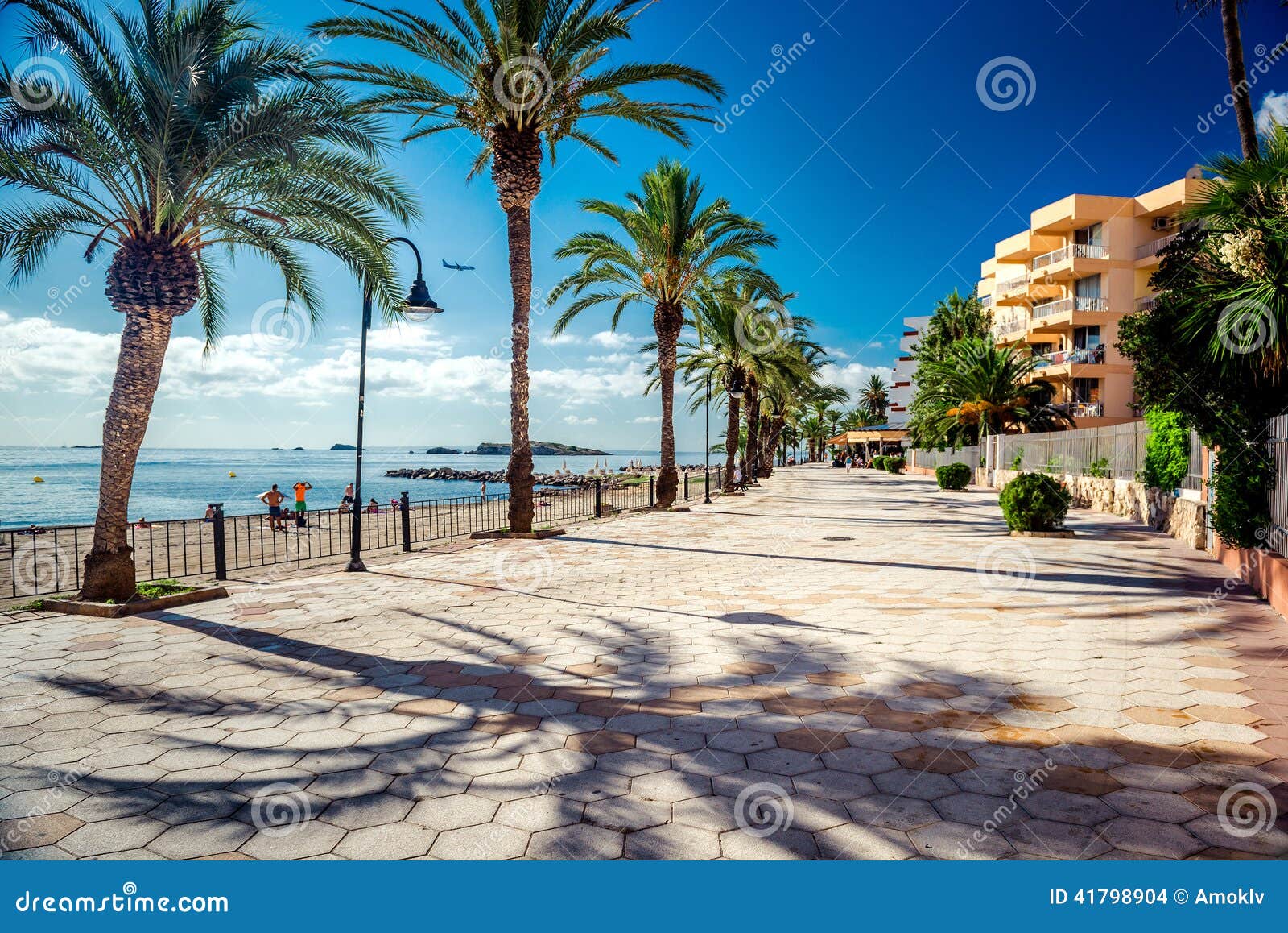 Vista da frente marítima de Ibiza spain