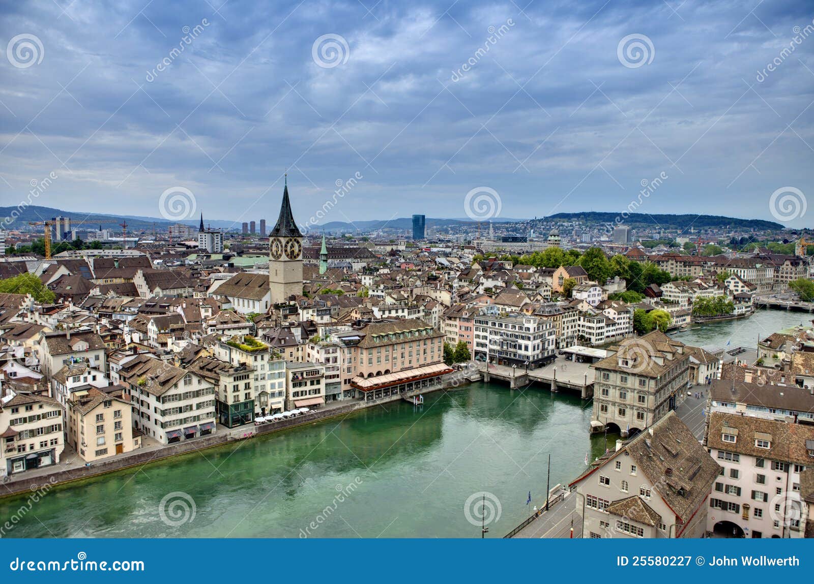 Vista de arriba de Zurich imagen de archivo. Imagen de ciudad 25580227