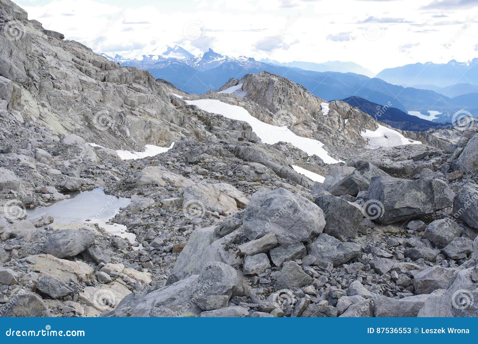 Vista De La Gama De Tantalus Imagen de archivo Imagen de rocas