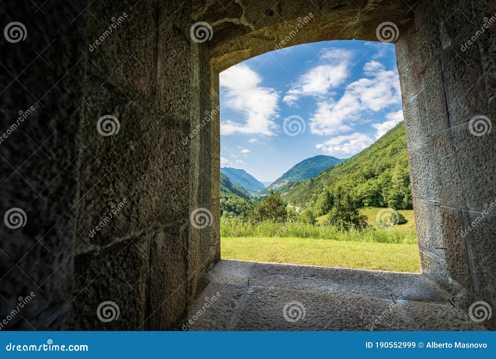 Vista Del Chiese Desde El Forte Larino Trentino Alto Italy Imagen de archivo Imagen de destinaciones, imperio: 190552999