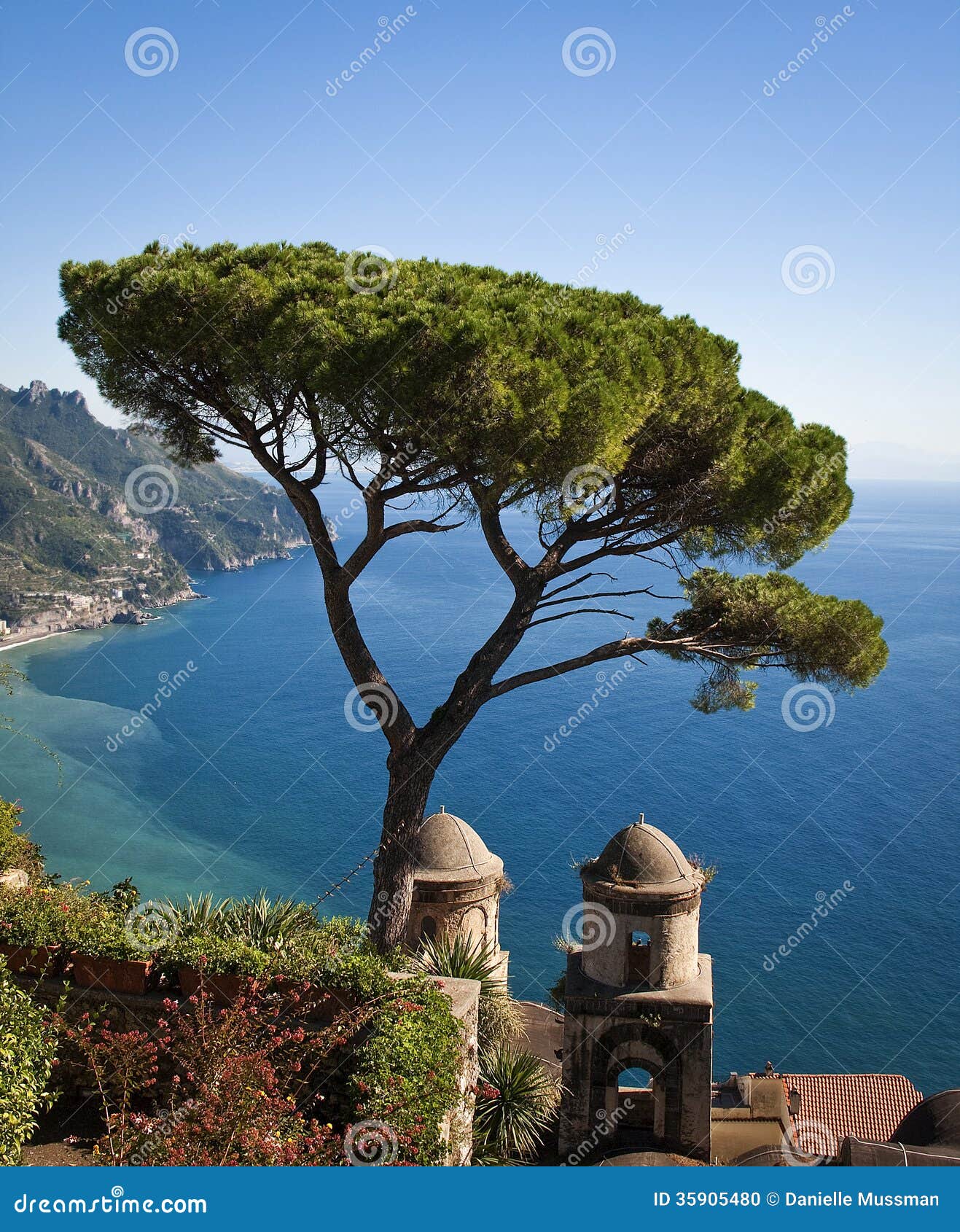 Vista Vertical De Ravena, Itália Foto de Stock - Imagem de vila, feriado:  35905480