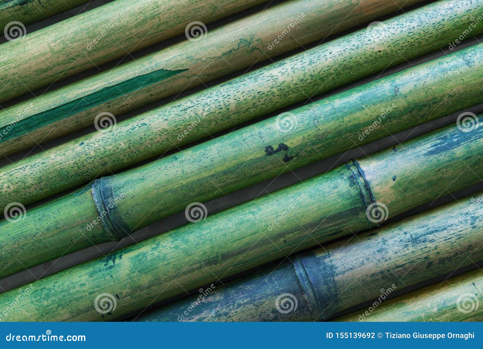 visualizzazione delle traduzioni per composizione di sfondo con canne di bambu traduci invece composizione di sfondo con canne di
