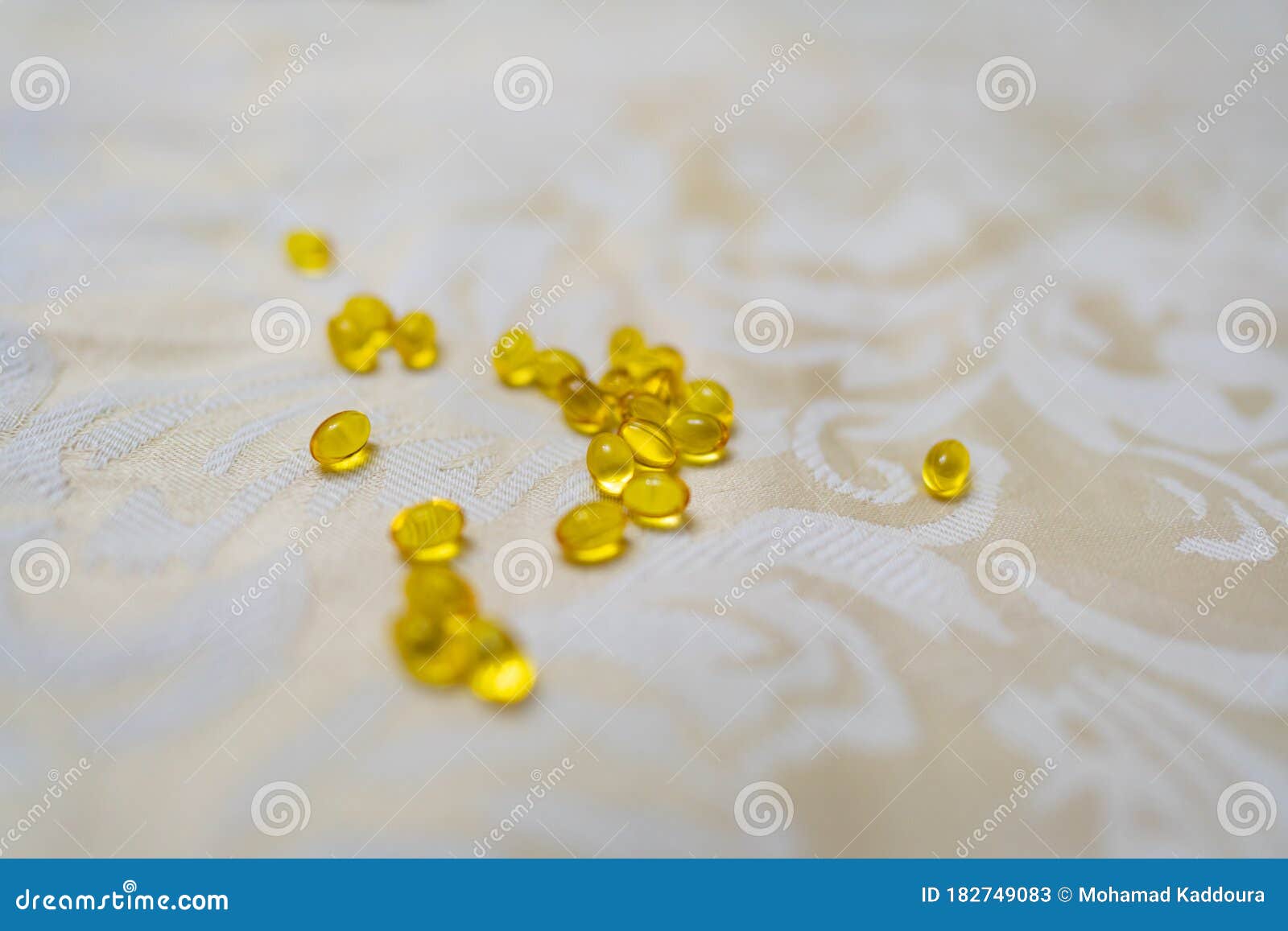 Vitamin D Supplements Vitamin D3 Pills That Support Energy Level And Boosts The Immune System To Fight Virus Stock Image Image Of Drink Multivitamins 182749083